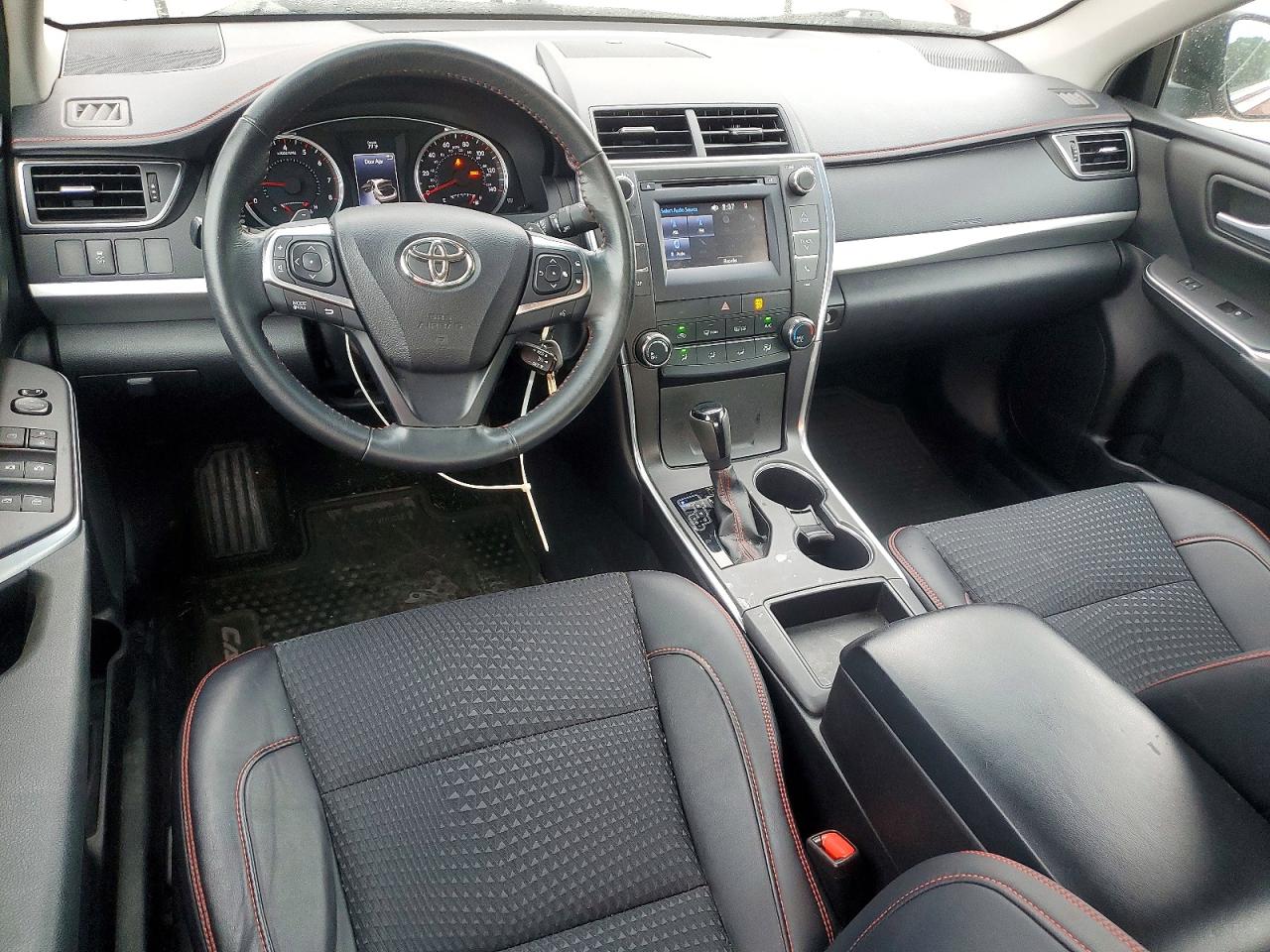 2015 Toyota Camry Se Burgundy vin: 4T1BF1FK7FU927533