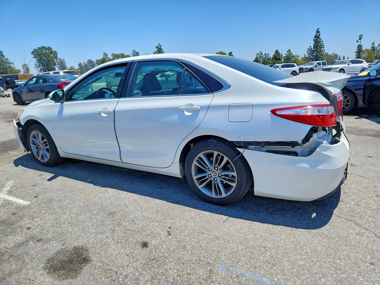 2015 Toyota Camry Se Белый vin: 4T1BF1FK7FU930349