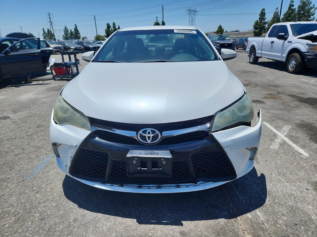 2015 Toyota Camry Se Белый vin: 4T1BF1FK7FU930349