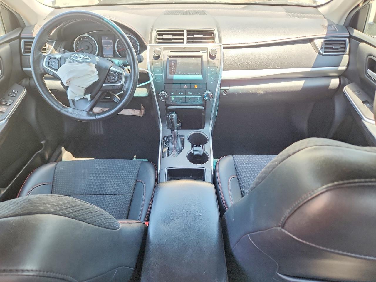 2015 Toyota Camry Se Белый vin: 4T1BF1FK7FU930349
