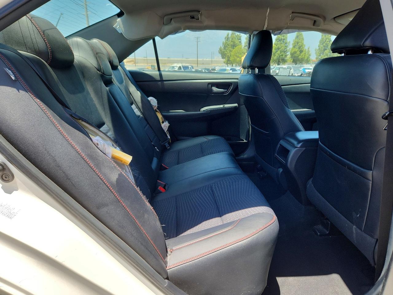 2015 Toyota Camry Se Белый vin: 4T1BF1FK7FU930349