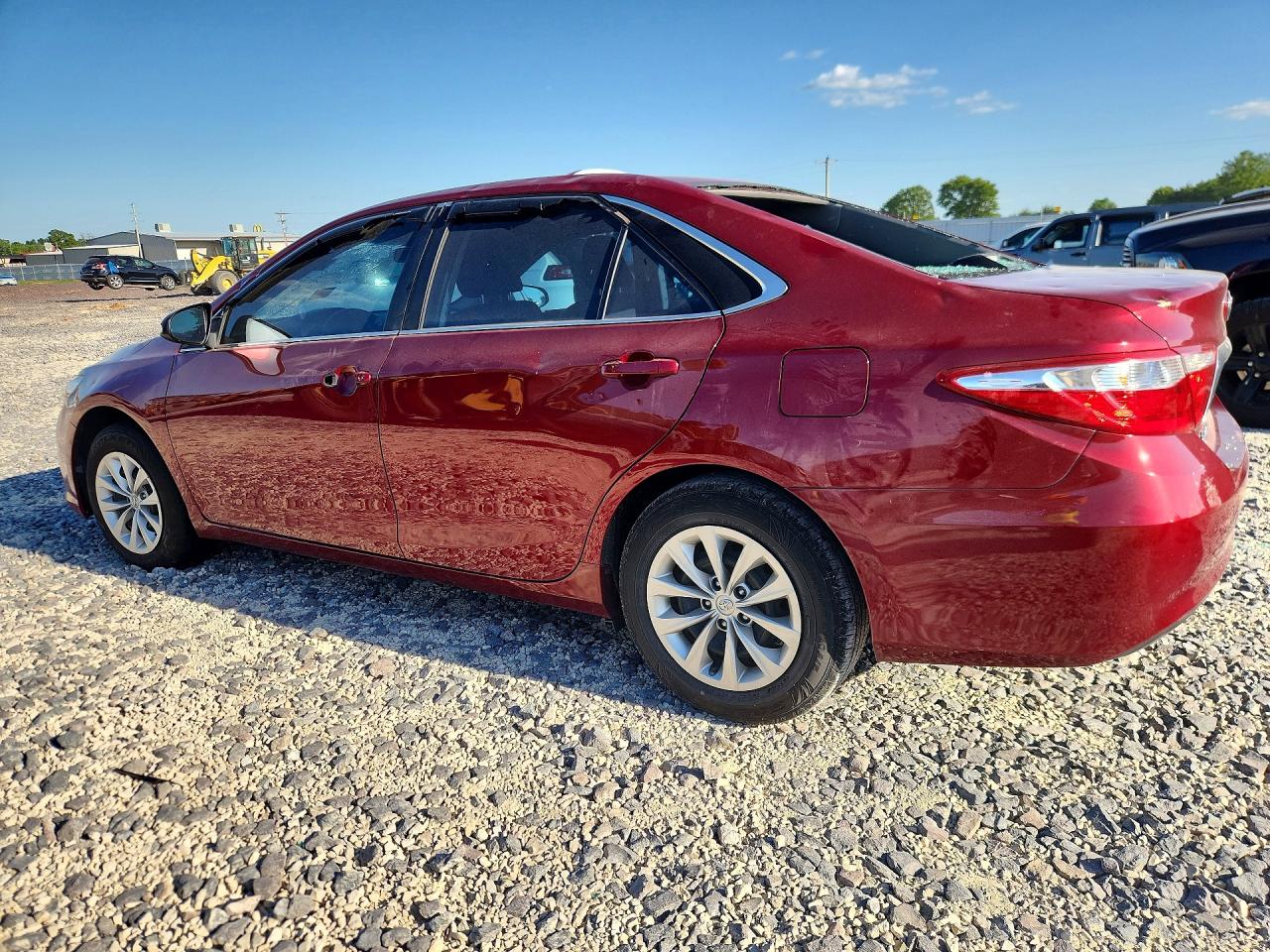 2015 Toyota Camry Le Red vin: 4T1BF1FK7FU933591