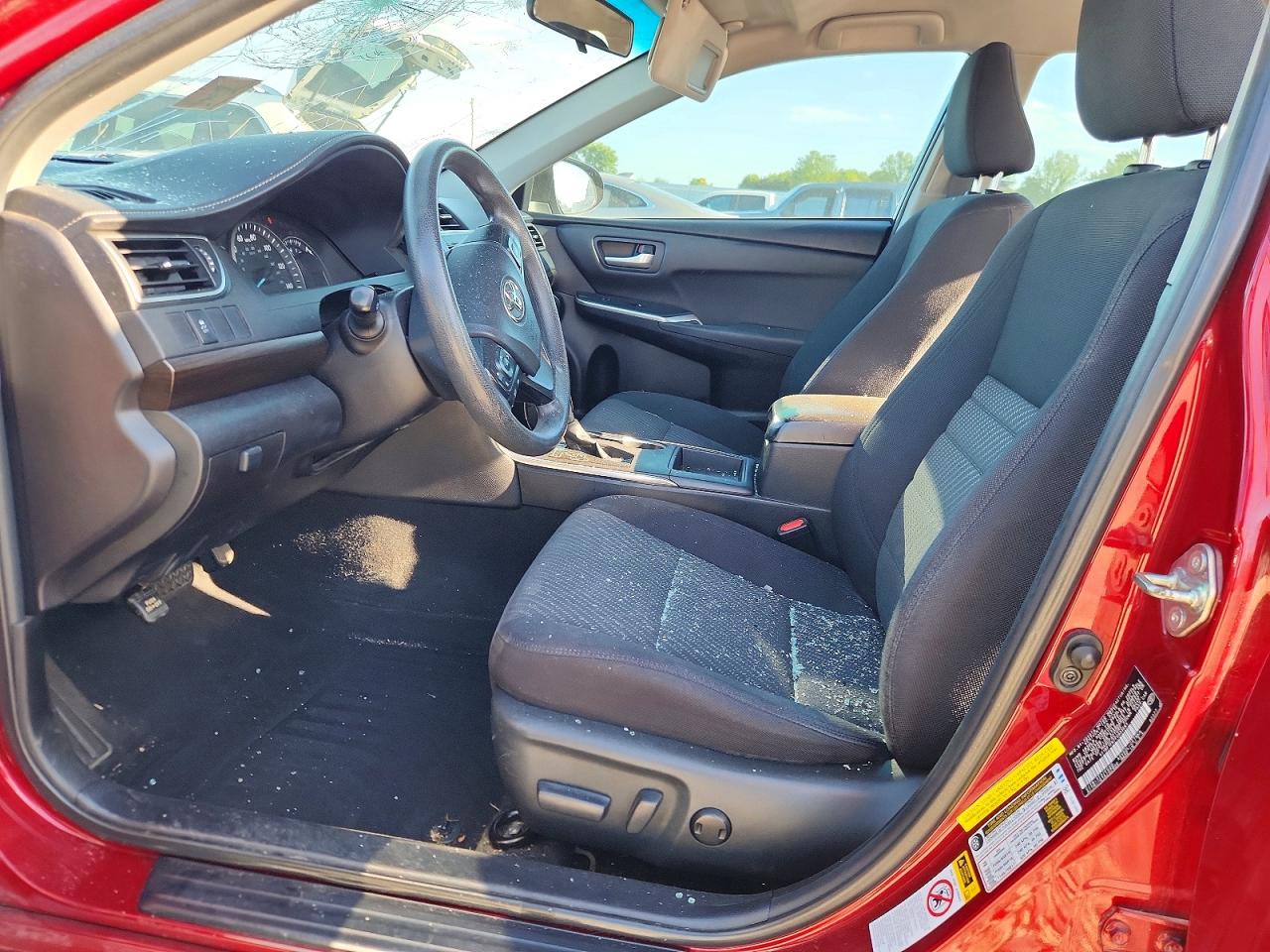 2015 Toyota Camry Le Red vin: 4T1BF1FK7FU933591