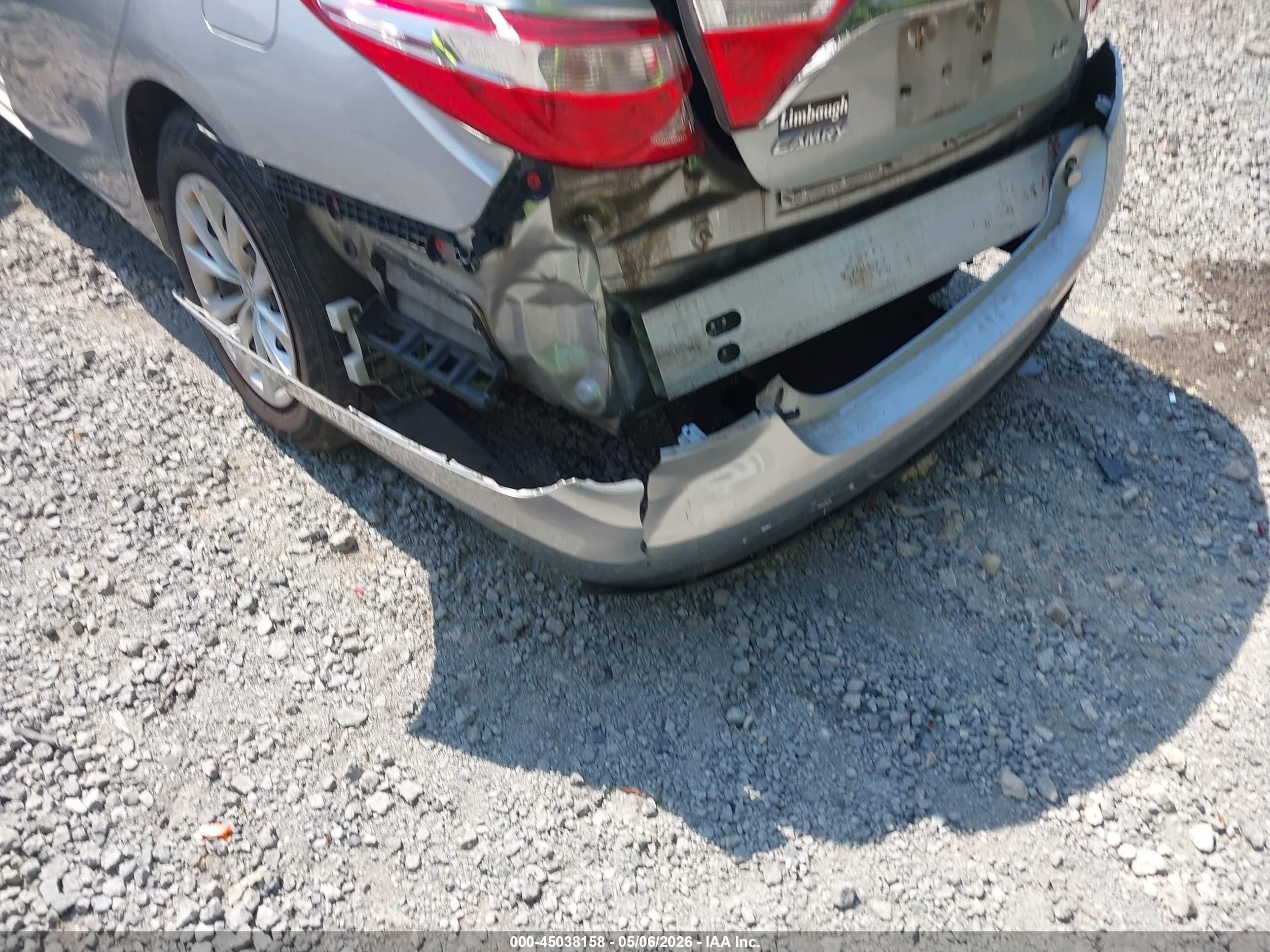 2015 Toyota Camry Le Серый vin: 4T1BF1FK7FU938516