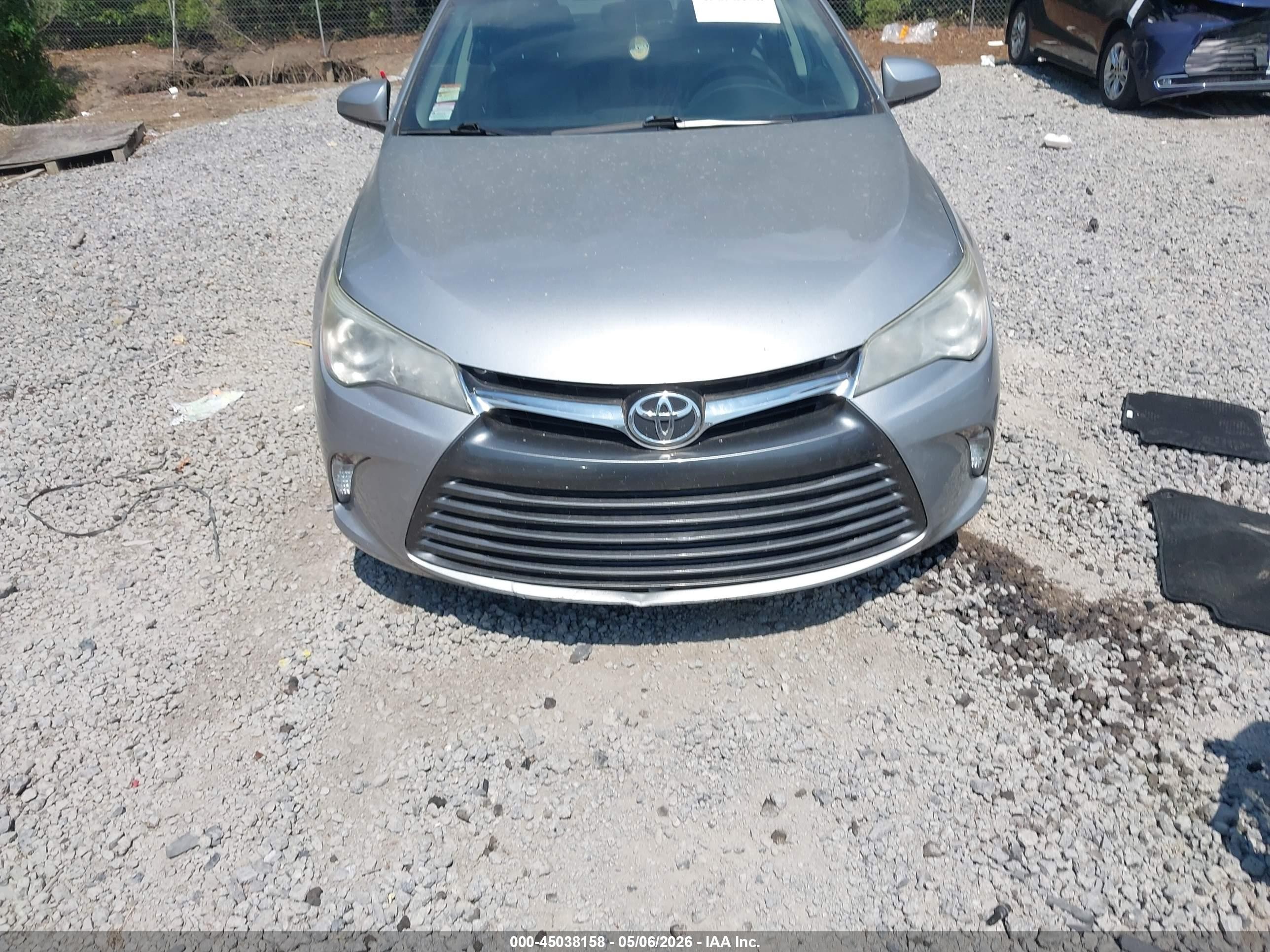 2015 Toyota Camry Le Серый vin: 4T1BF1FK7FU938516