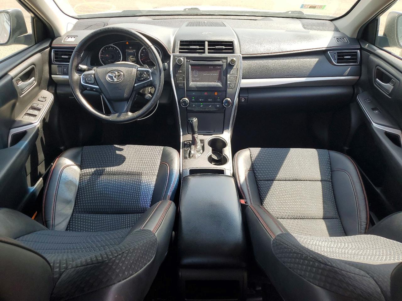 2015 Toyota Camry Se White vin: 4T1BF1FK7FU971578