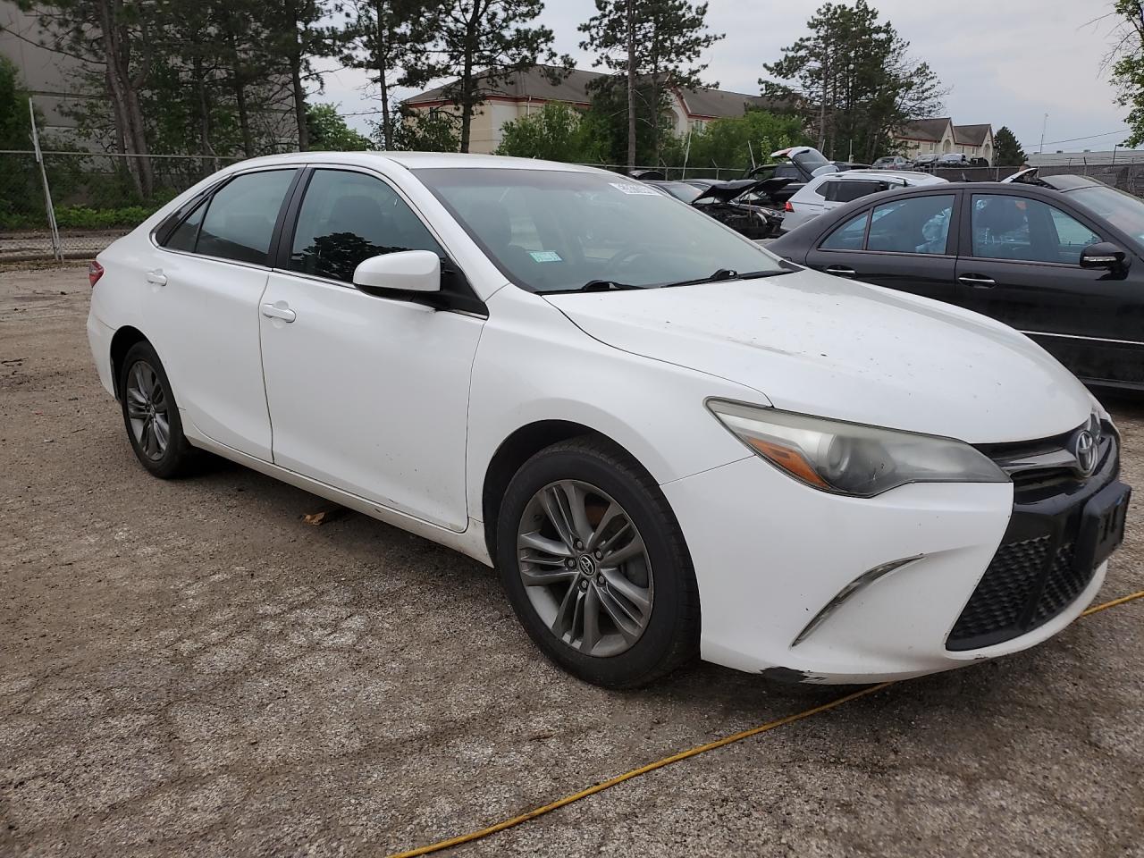 2015 Toyota Camry Se White vin: 4T1BF1FK7FU971578 Damage: Front Bumper, Scraped, 11 To 12 Inches