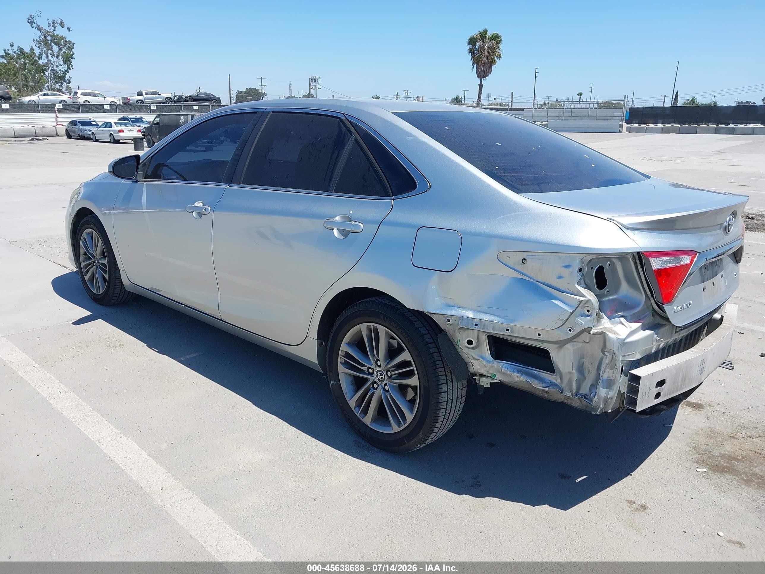 2015 Toyota Camry Se Серебряный vin: 4T1BF1FK7FU979714