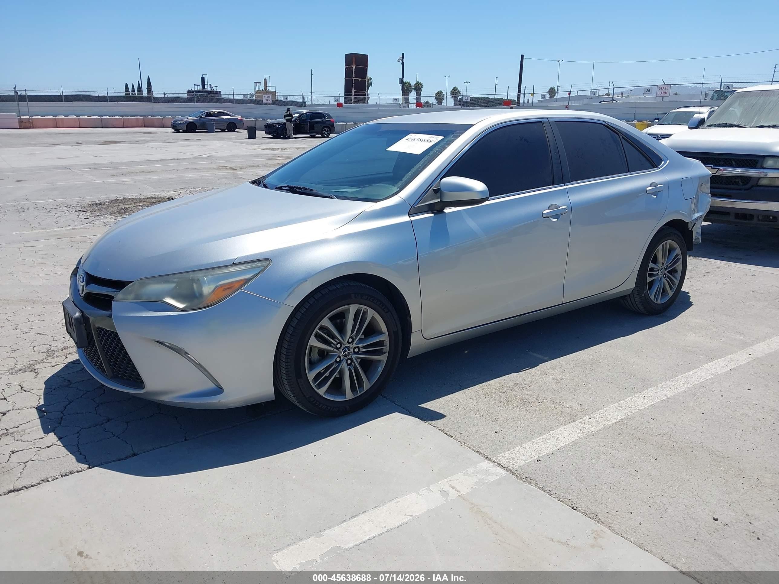 2015 Toyota Camry Se Серебряный vin: 4T1BF1FK7FU979714