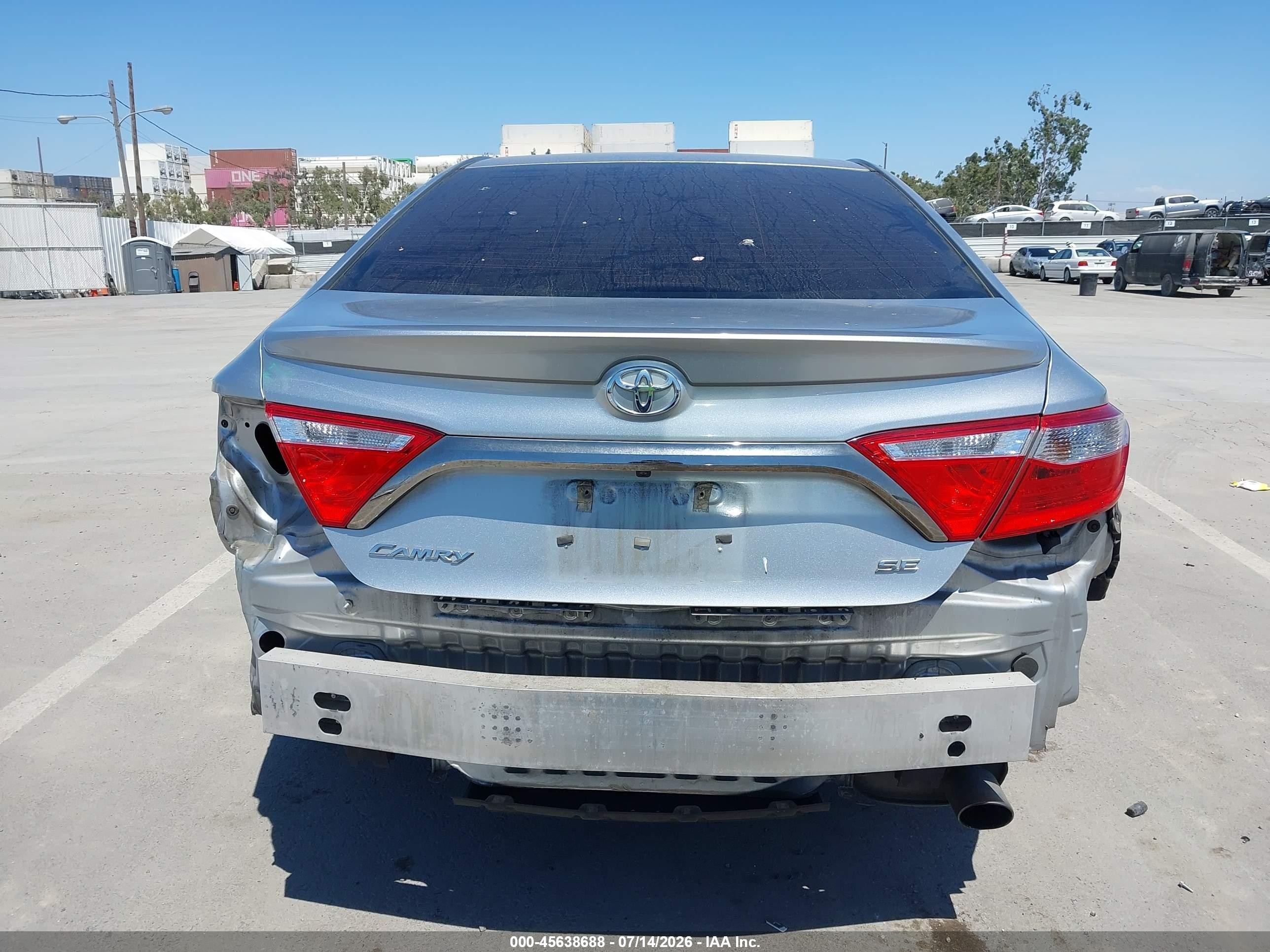 2015 Toyota Camry Se Серебряный vin: 4T1BF1FK7FU979714