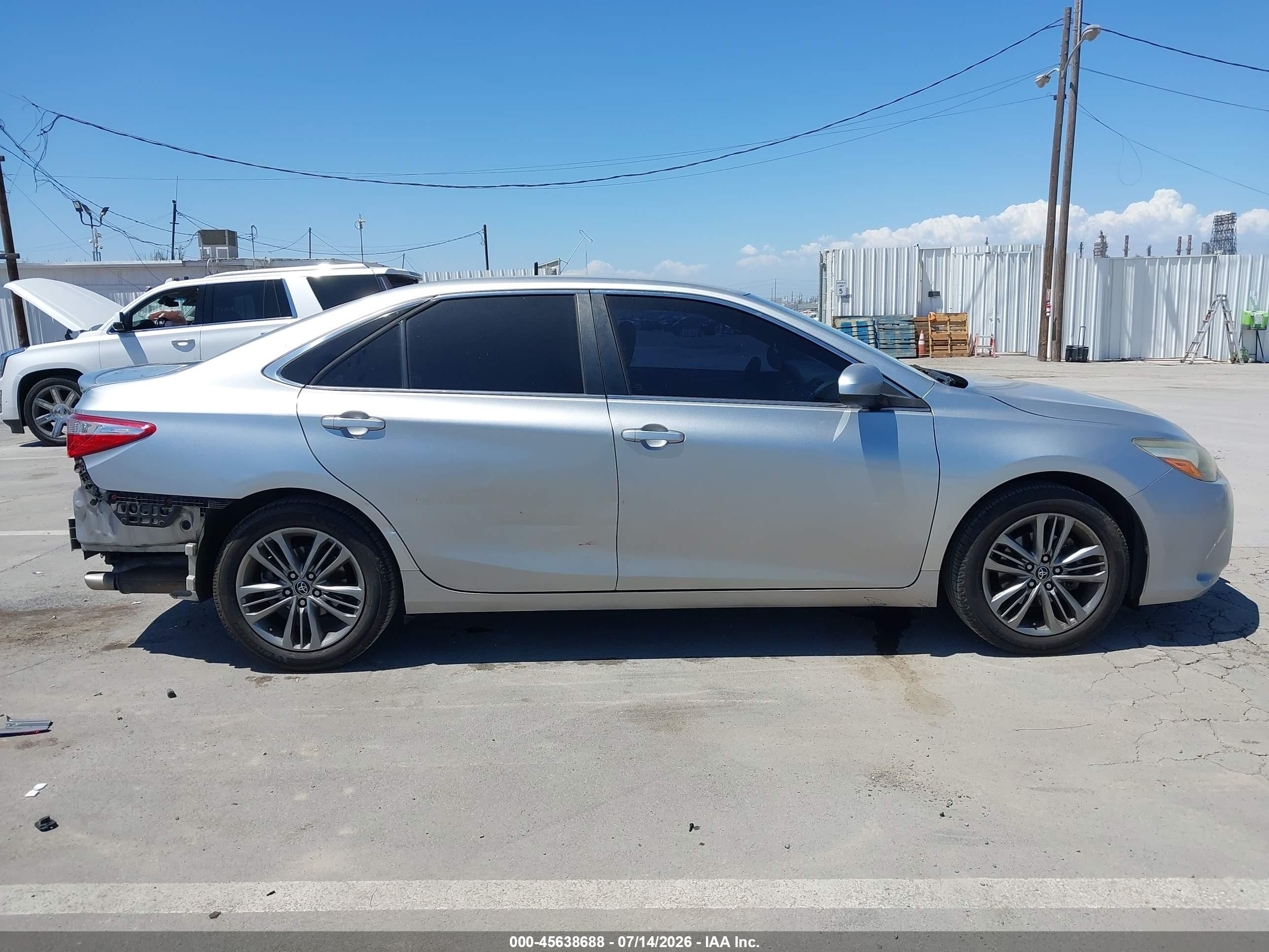 2015 Toyota Camry Se Серебряный vin: 4T1BF1FK7FU979714