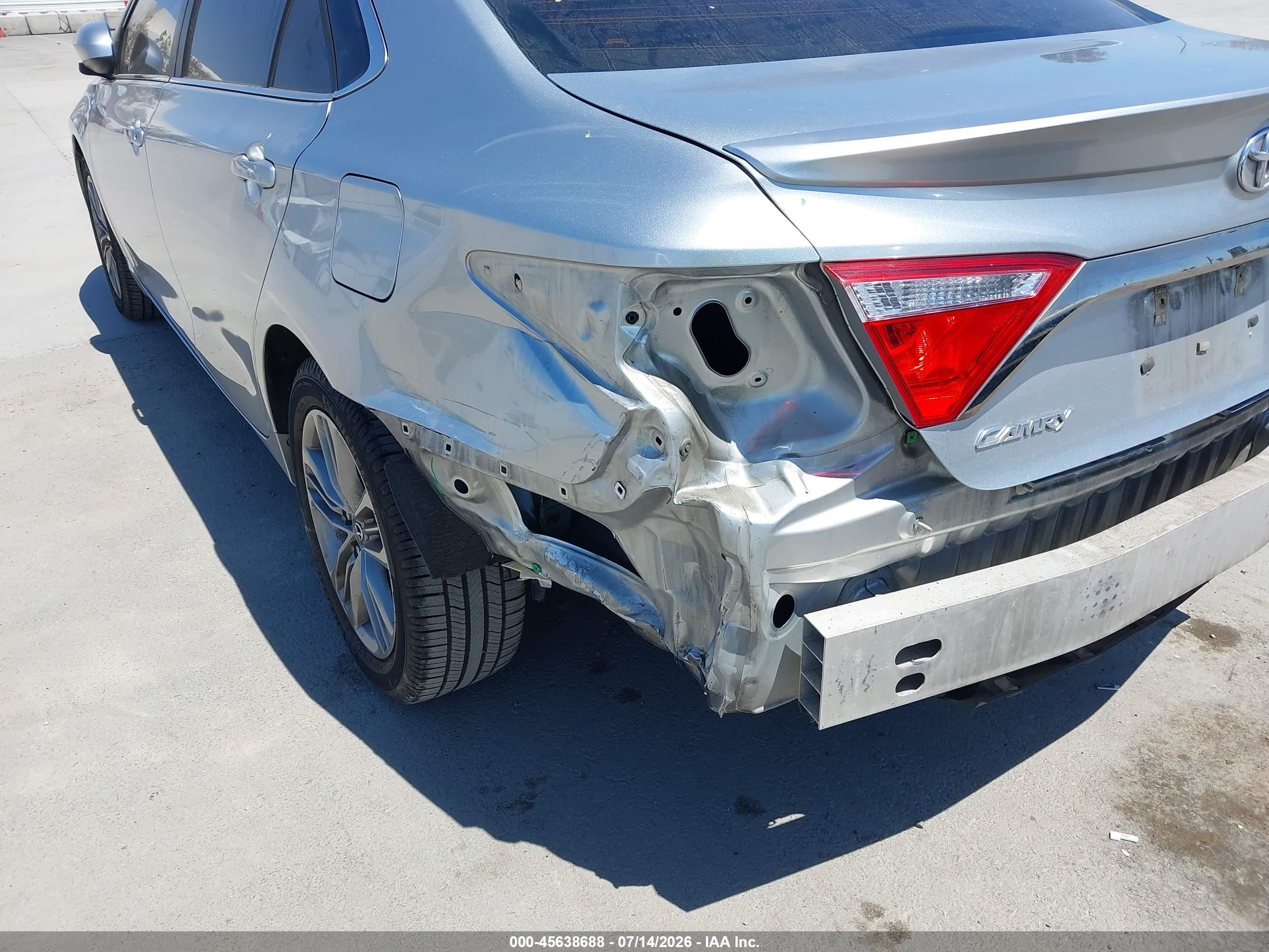 2015 Toyota Camry Se Серебряный vin: 4T1BF1FK7FU979714