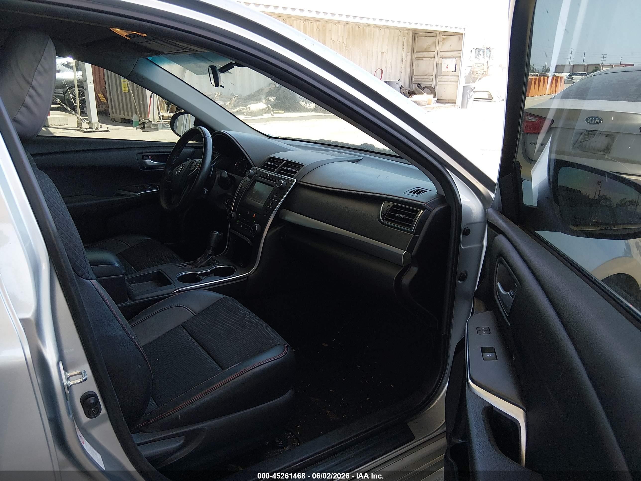 2015 Toyota Camry Se Silver vin: 4T1BF1FK7FU981964