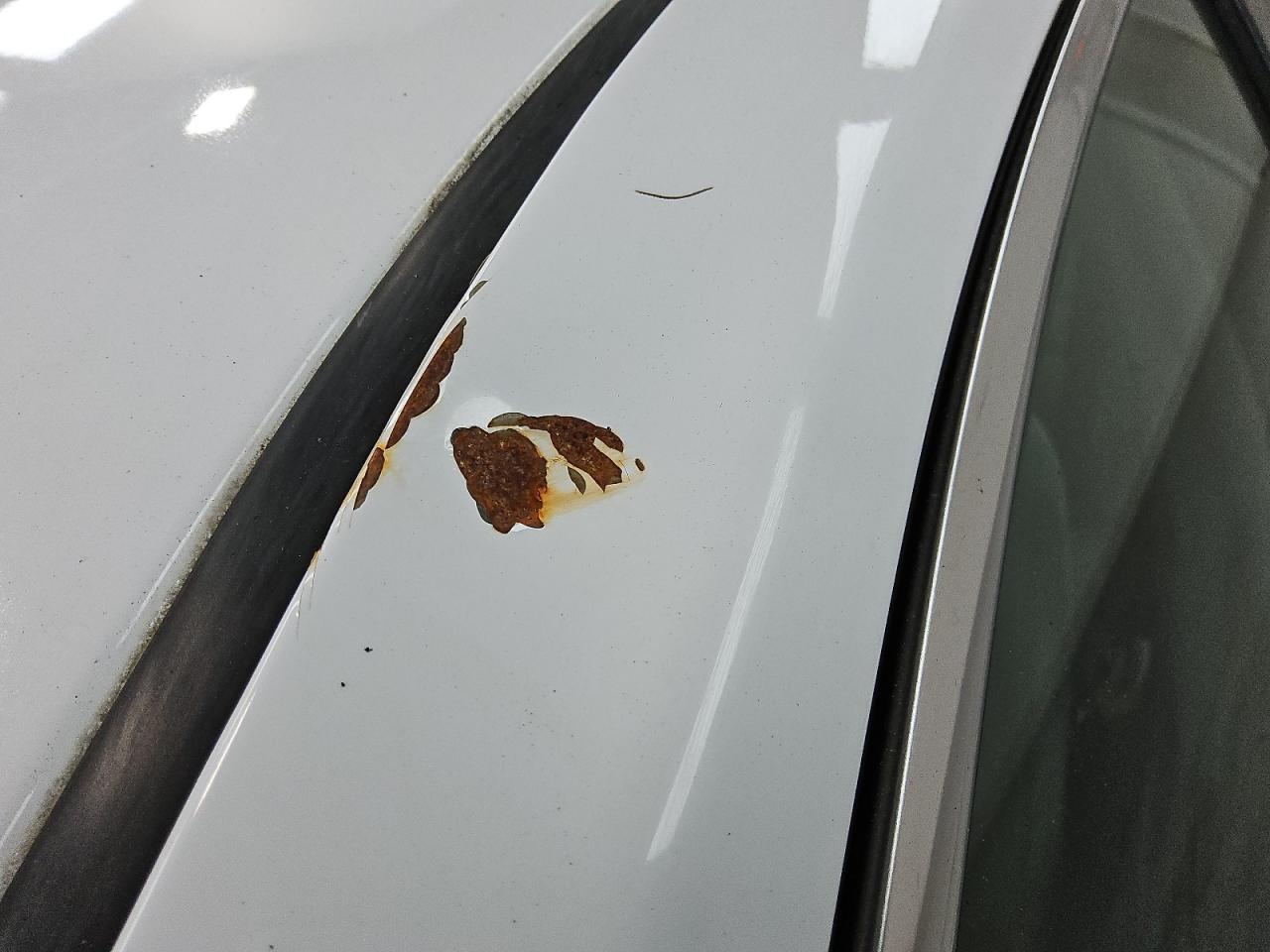 2015 Toyota Camry Le White vin: 4T1BF1FK7FU982029 Damage: Left Drip Rail, Rust, 2 To 3 Inches