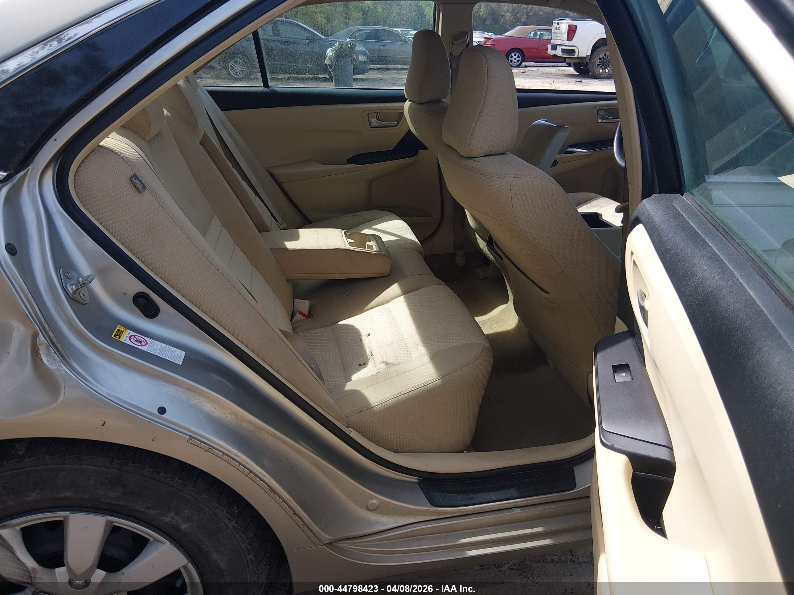2015 Toyota Camry Le Beige vin: 4T1BF1FK7FU987585