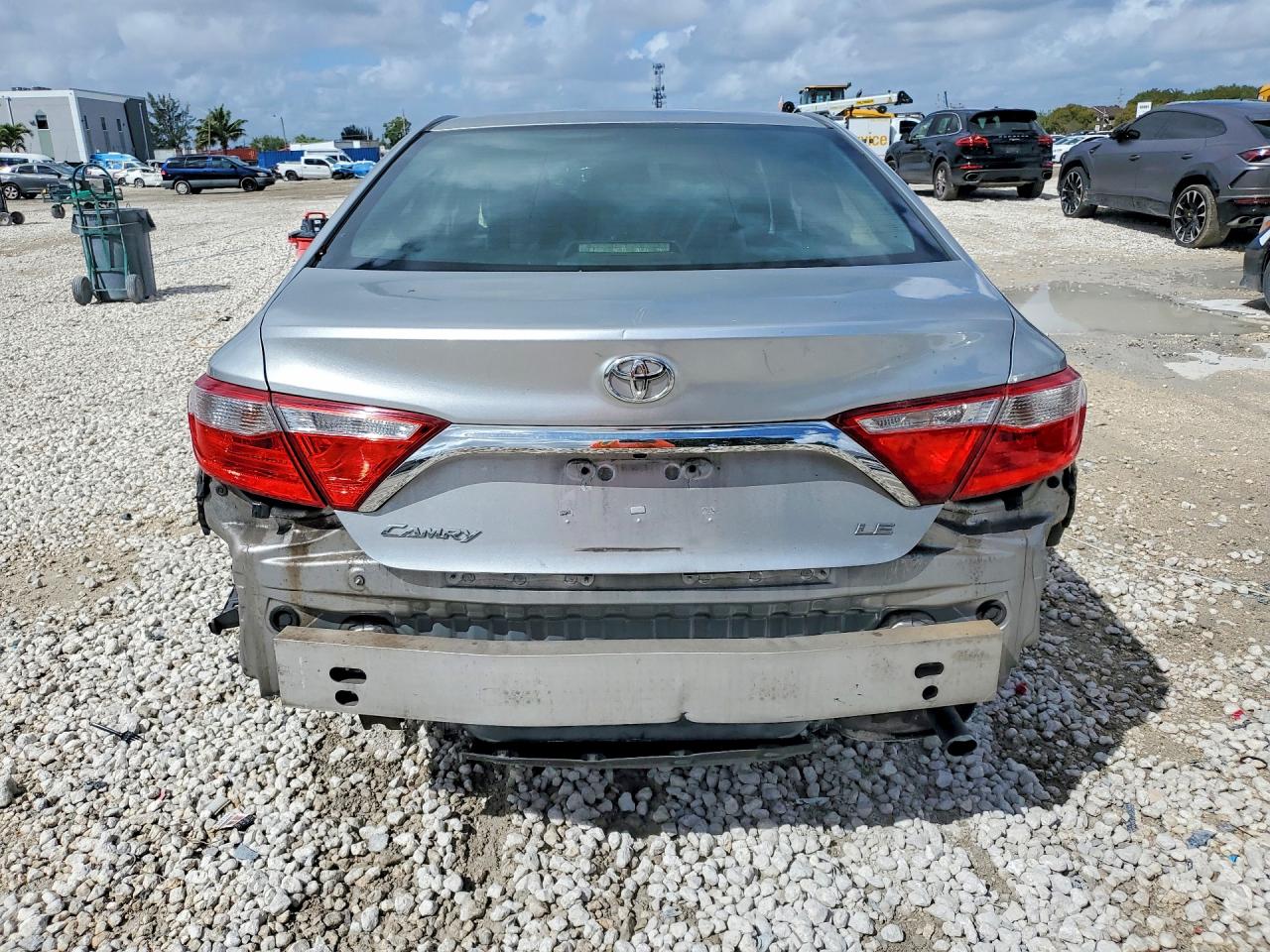 2015 Toyota Camry Le Silver vin: 4T1BF1FK7FU994522