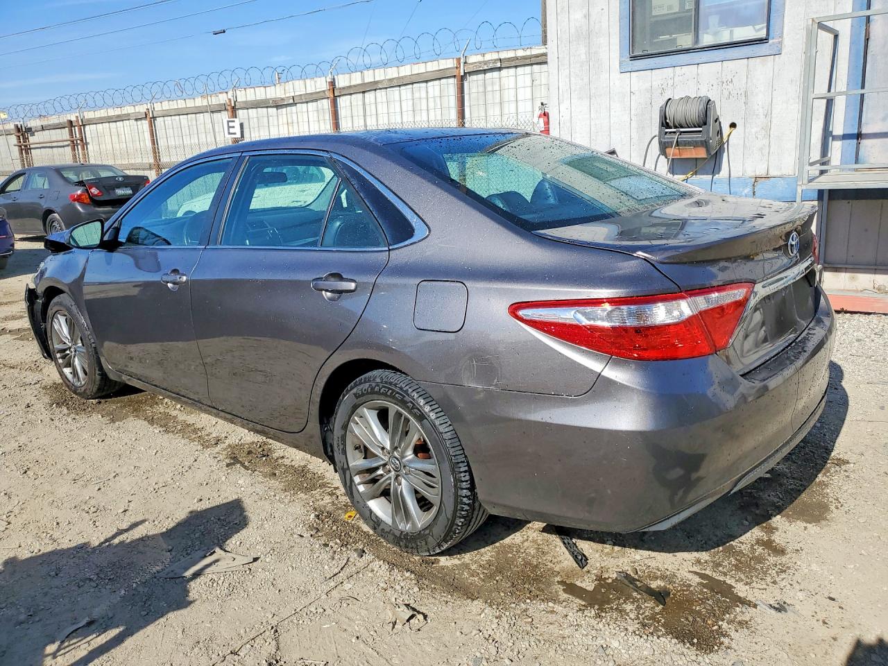 2016 Toyota Camry Se Gray vin: 4T1BF1FK7GU202399