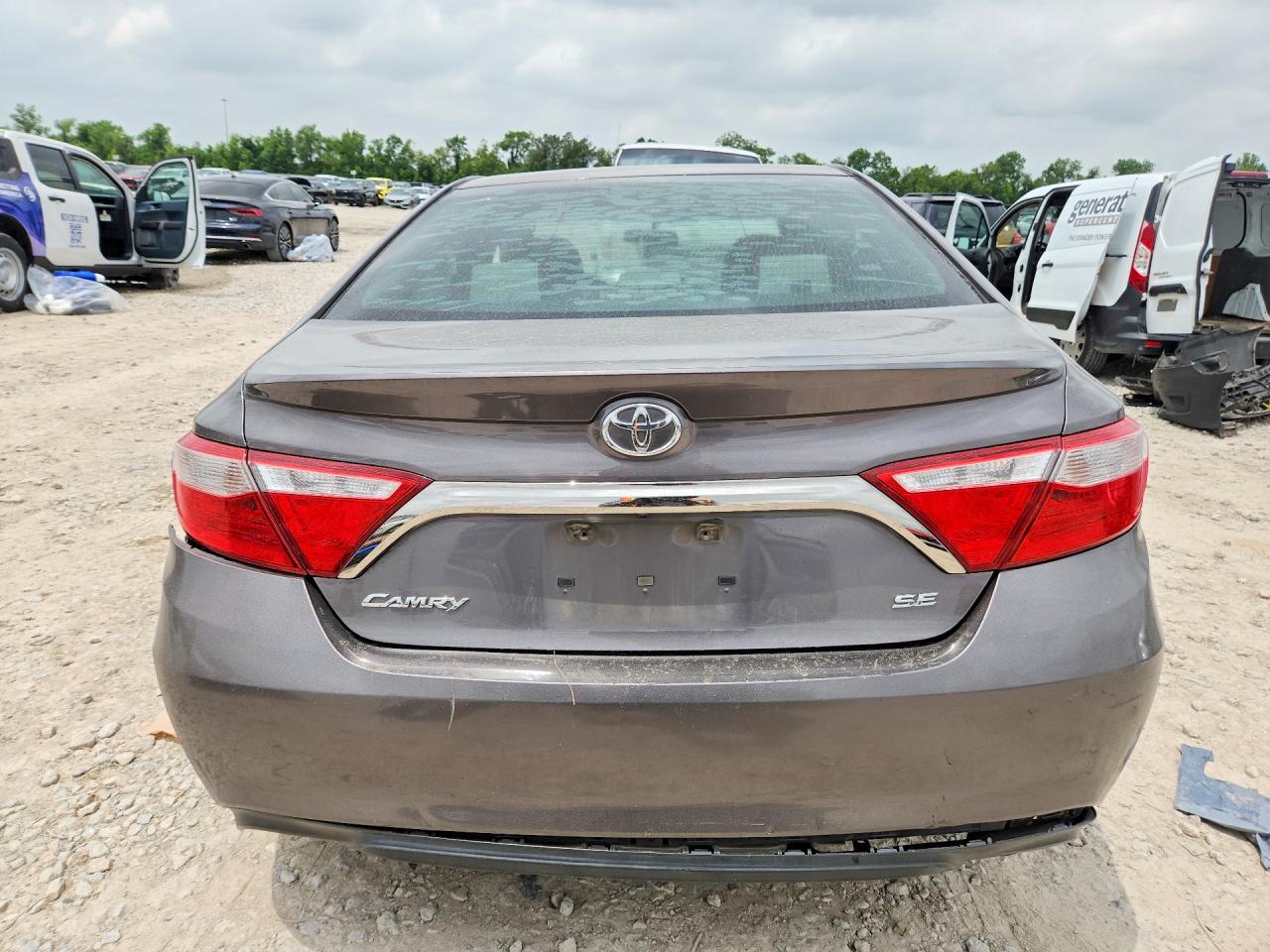 2017 Toyota Camry Se Серый vin: 4T1BF1FK7HU310362