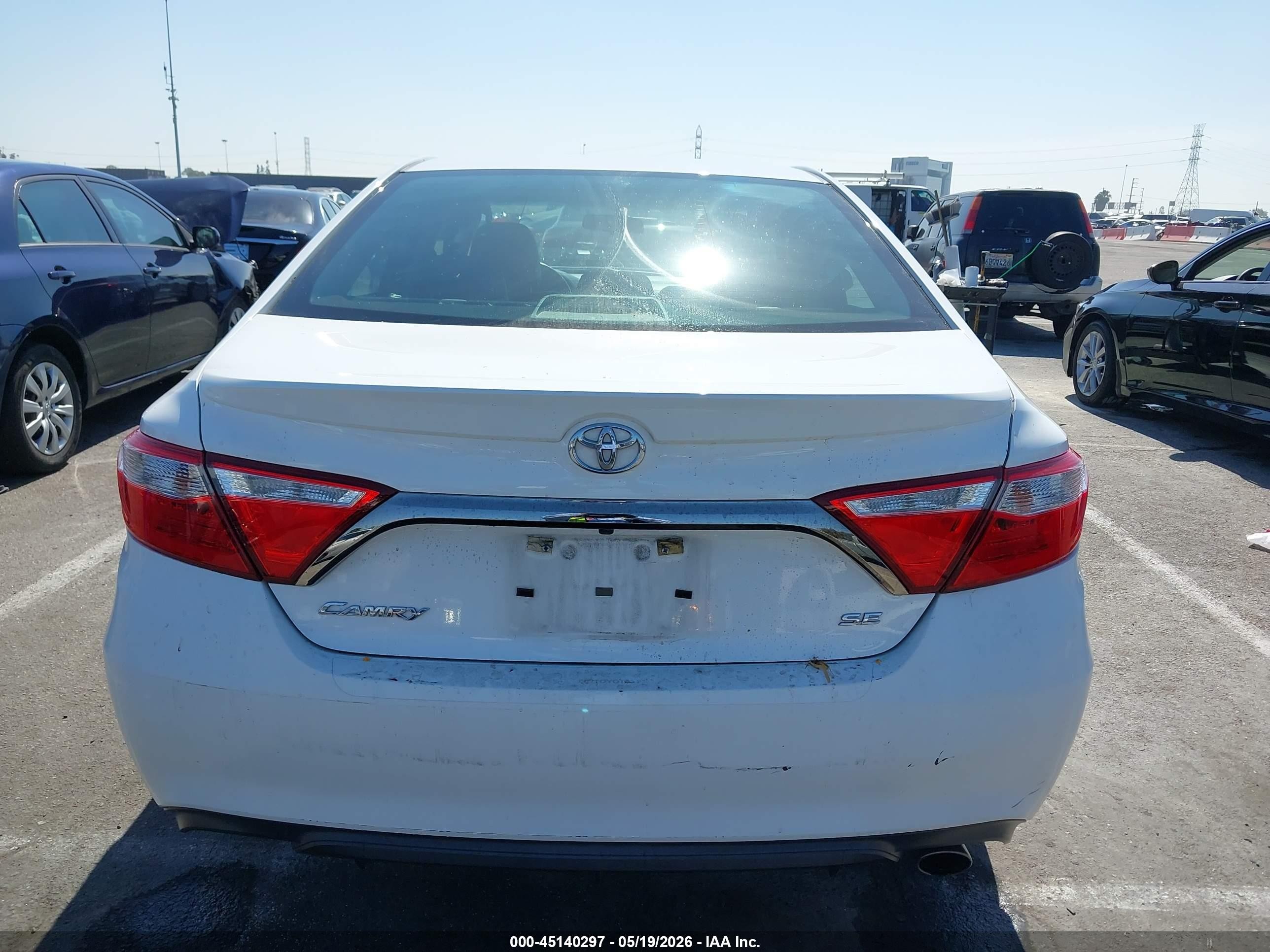 2017 Toyota Camry Se White vin: 4T1BF1FK7HU358430