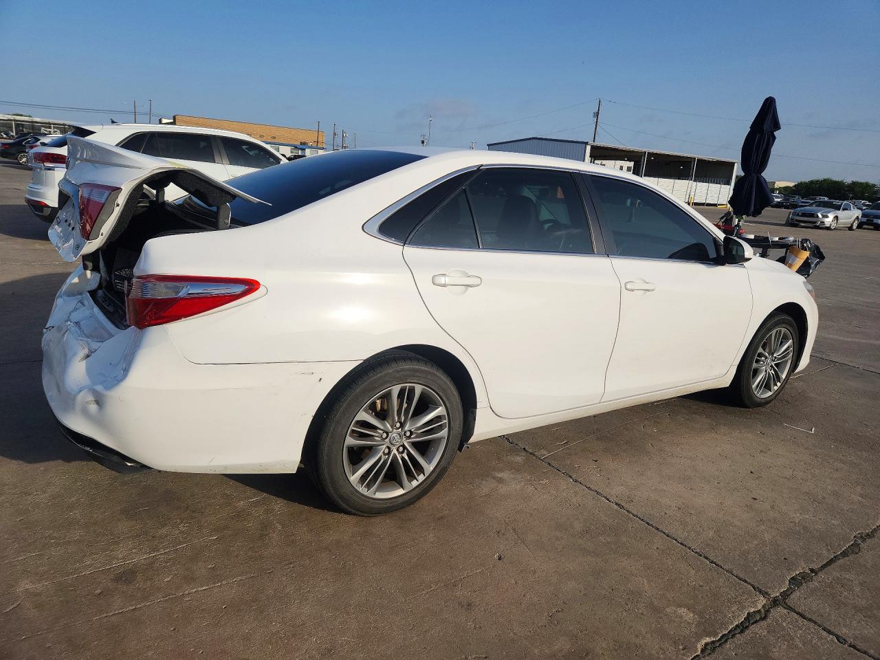 2017 Toyota Camry Se White vin: 4T1BF1FK7HU378130