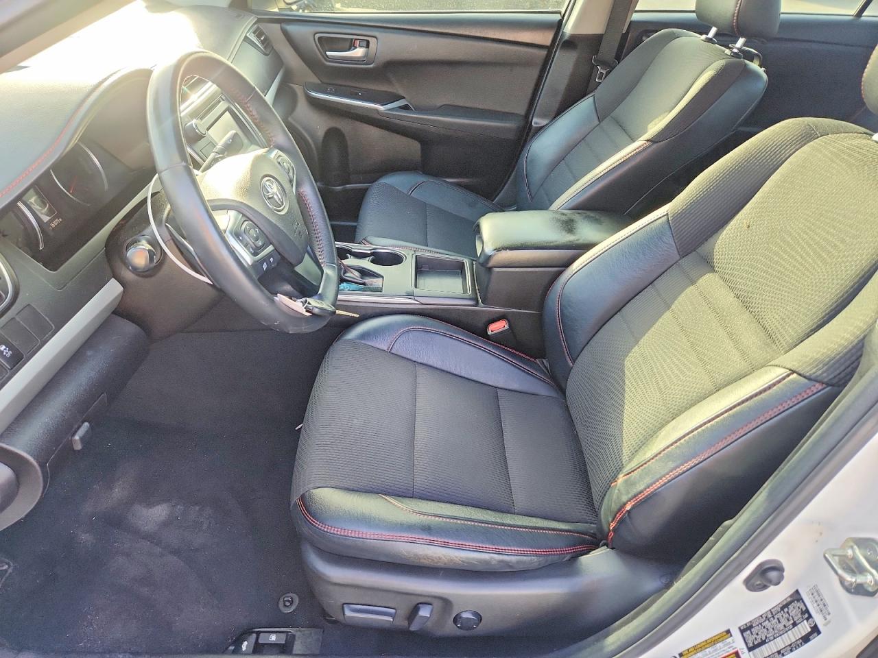 2017 Toyota Camry Se White vin: 4T1BF1FK7HU378130