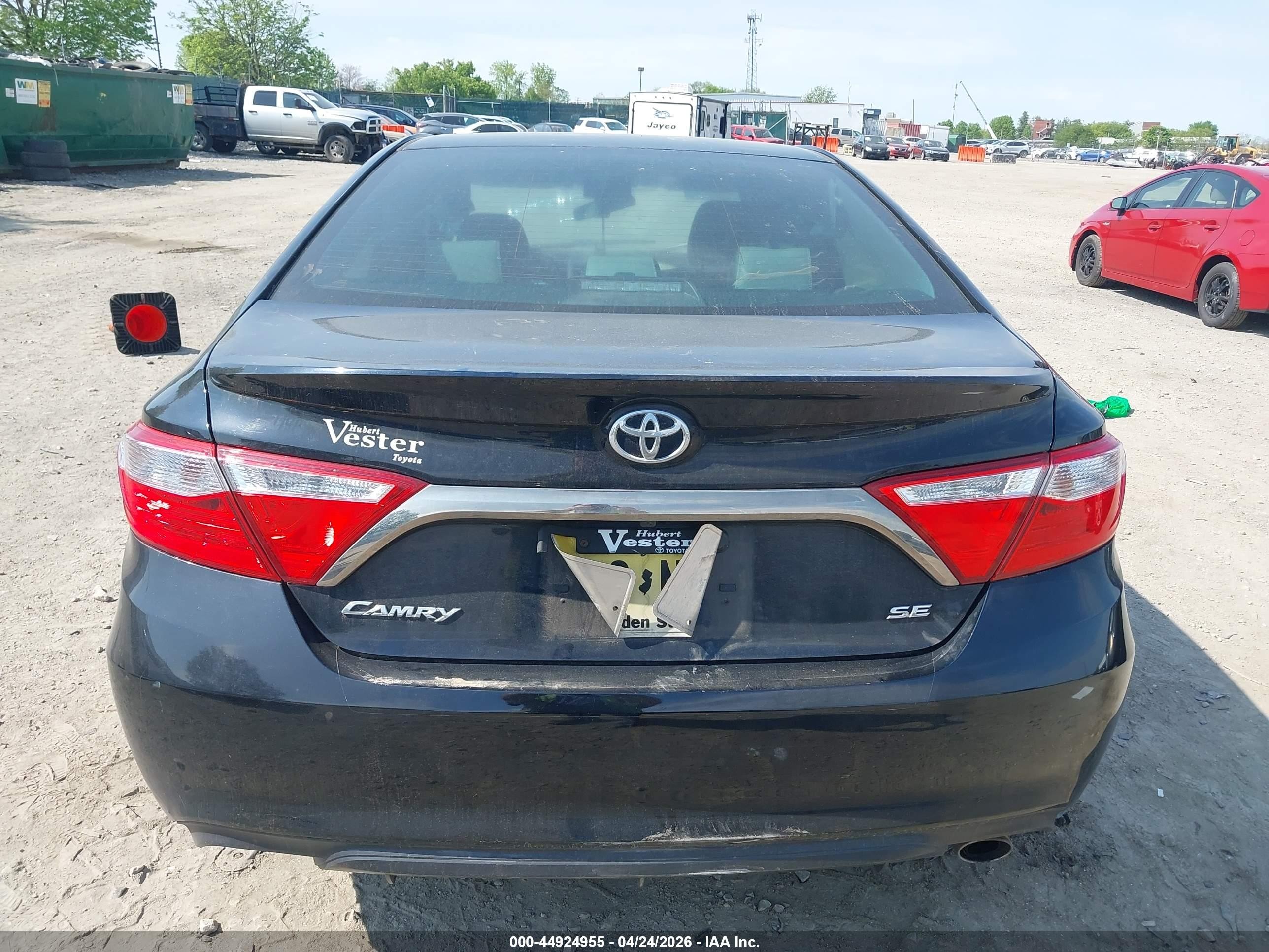 2017 Toyota Camry Se Черный vin: 4T1BF1FK7HU672630