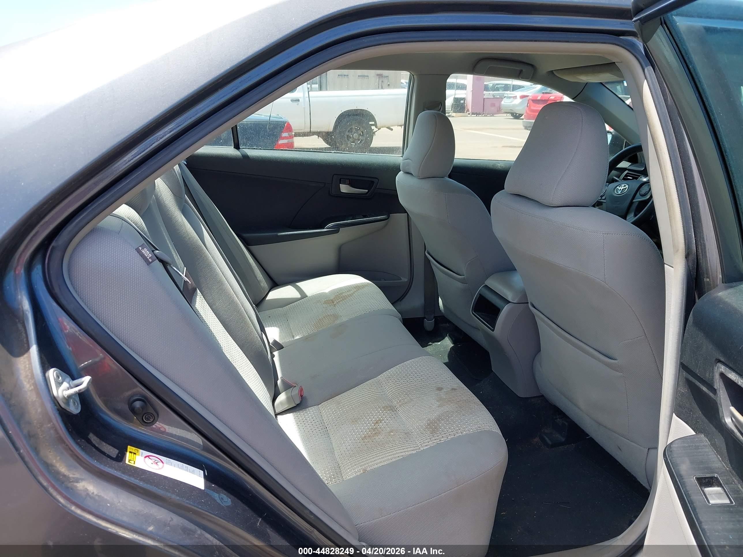2012 Toyota Camry Le Gray vin: 4T1BF1FK8CU007633