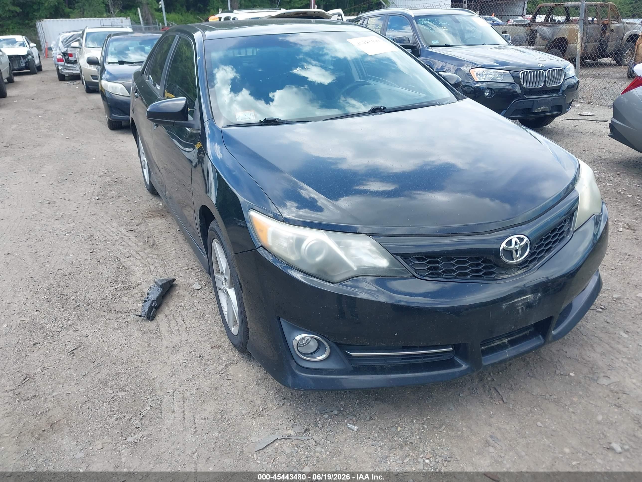 4T1BF1FK8CU014632