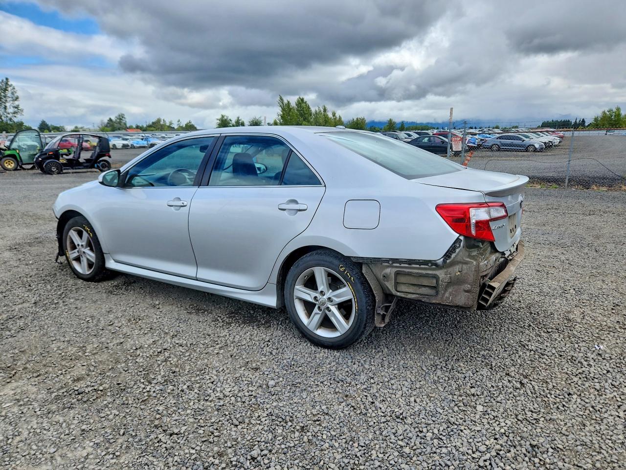 2012 Toyota Camry Se Silver vin: 4T1BF1FK8CU018132