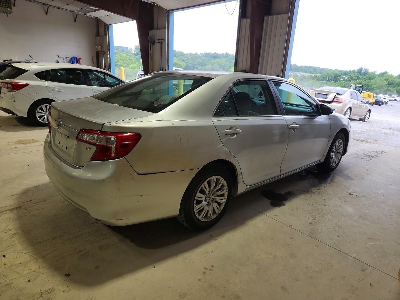 2012 Toyota Camry Le Silver vin: 4T1BF1FK8CU026327