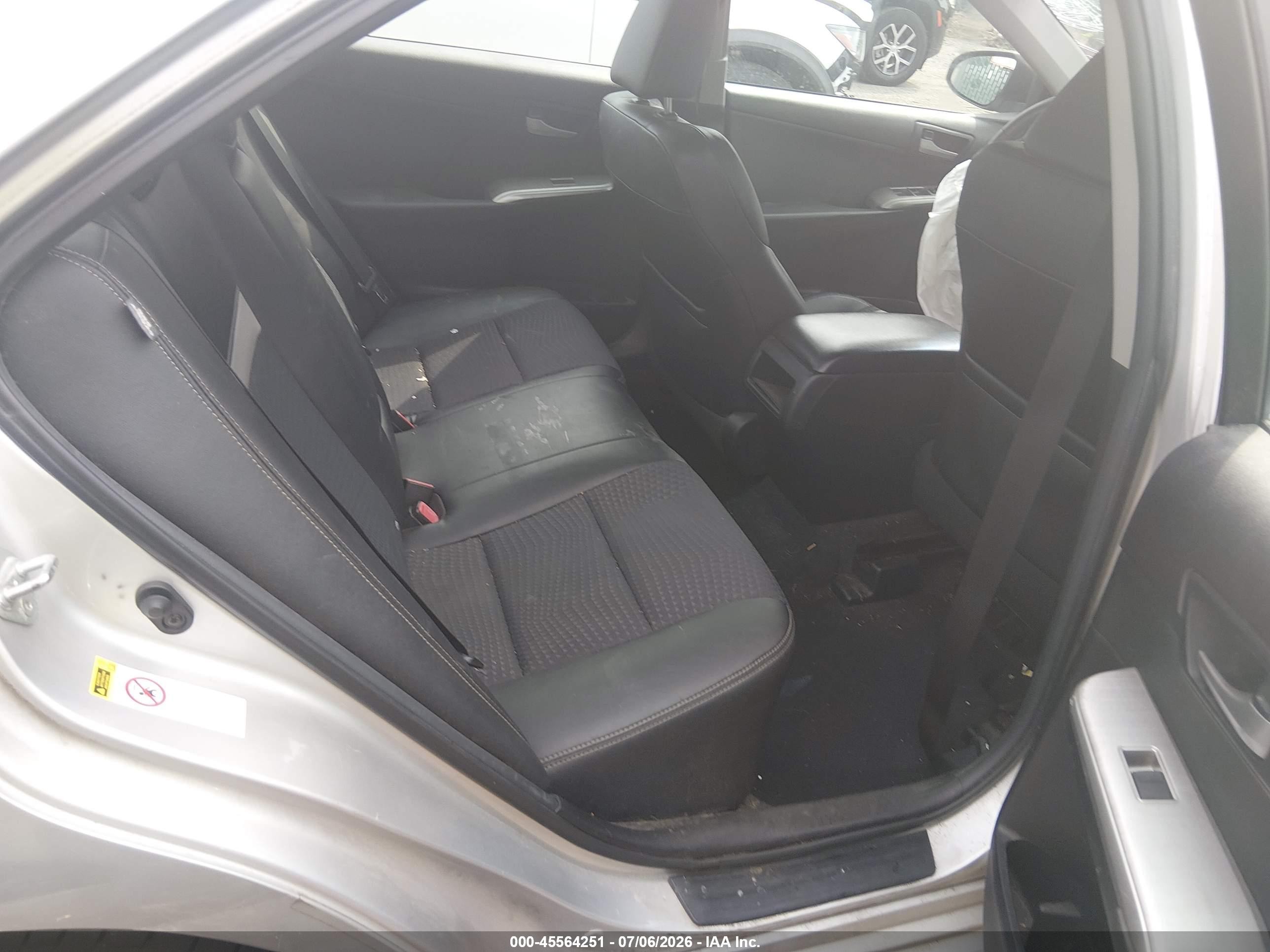 2012 Toyota Camry Se Silver vin: 4T1BF1FK8CU032404
