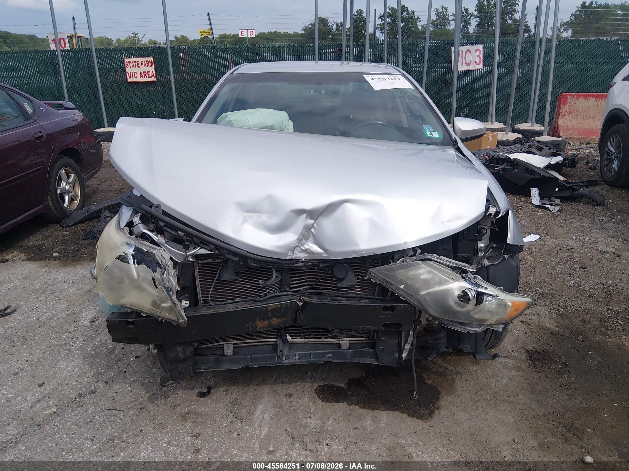 2012 Toyota Camry Se Silver vin: 4T1BF1FK8CU032404