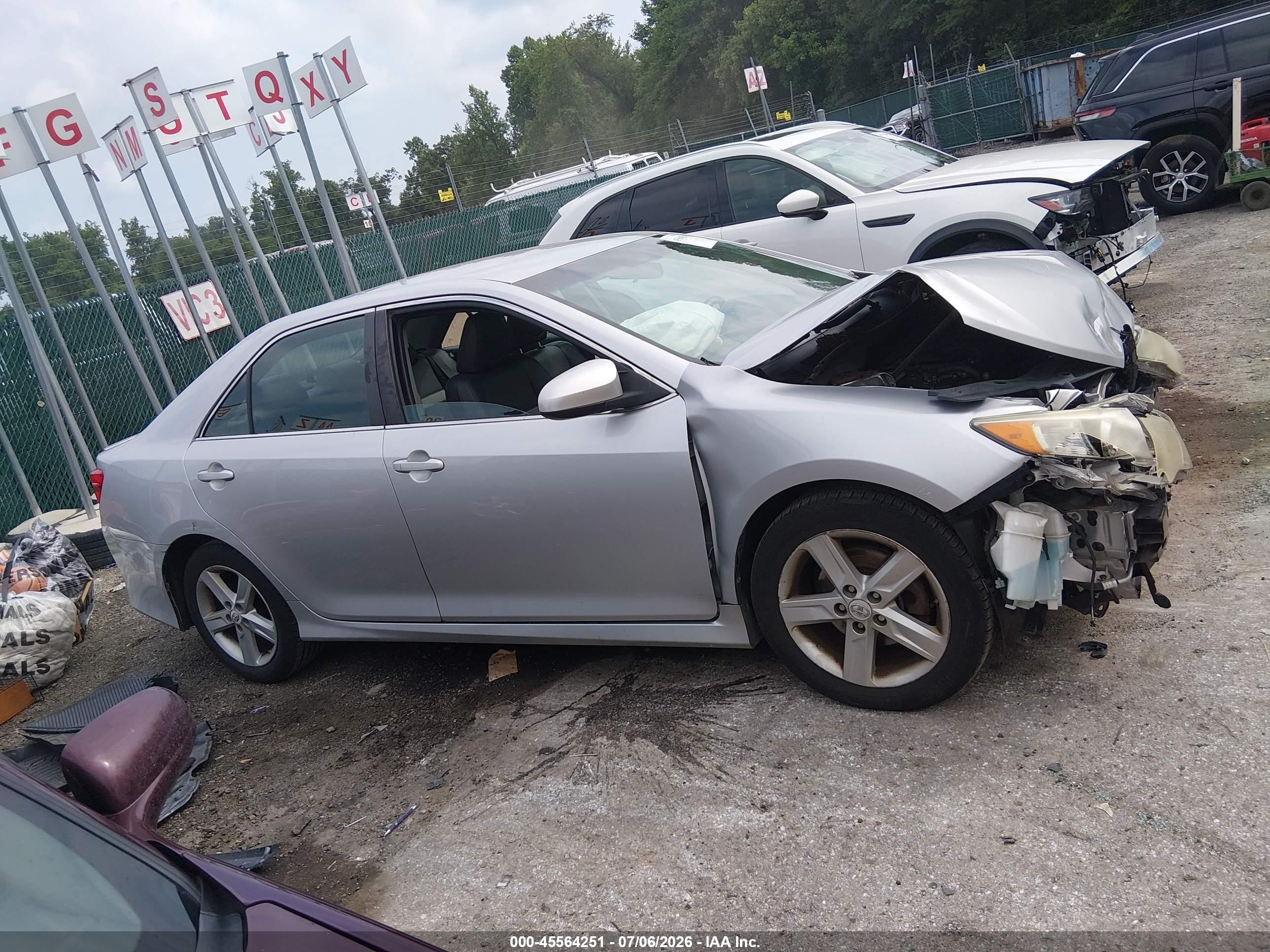 2012 Toyota Camry Se Silver vin: 4T1BF1FK8CU032404