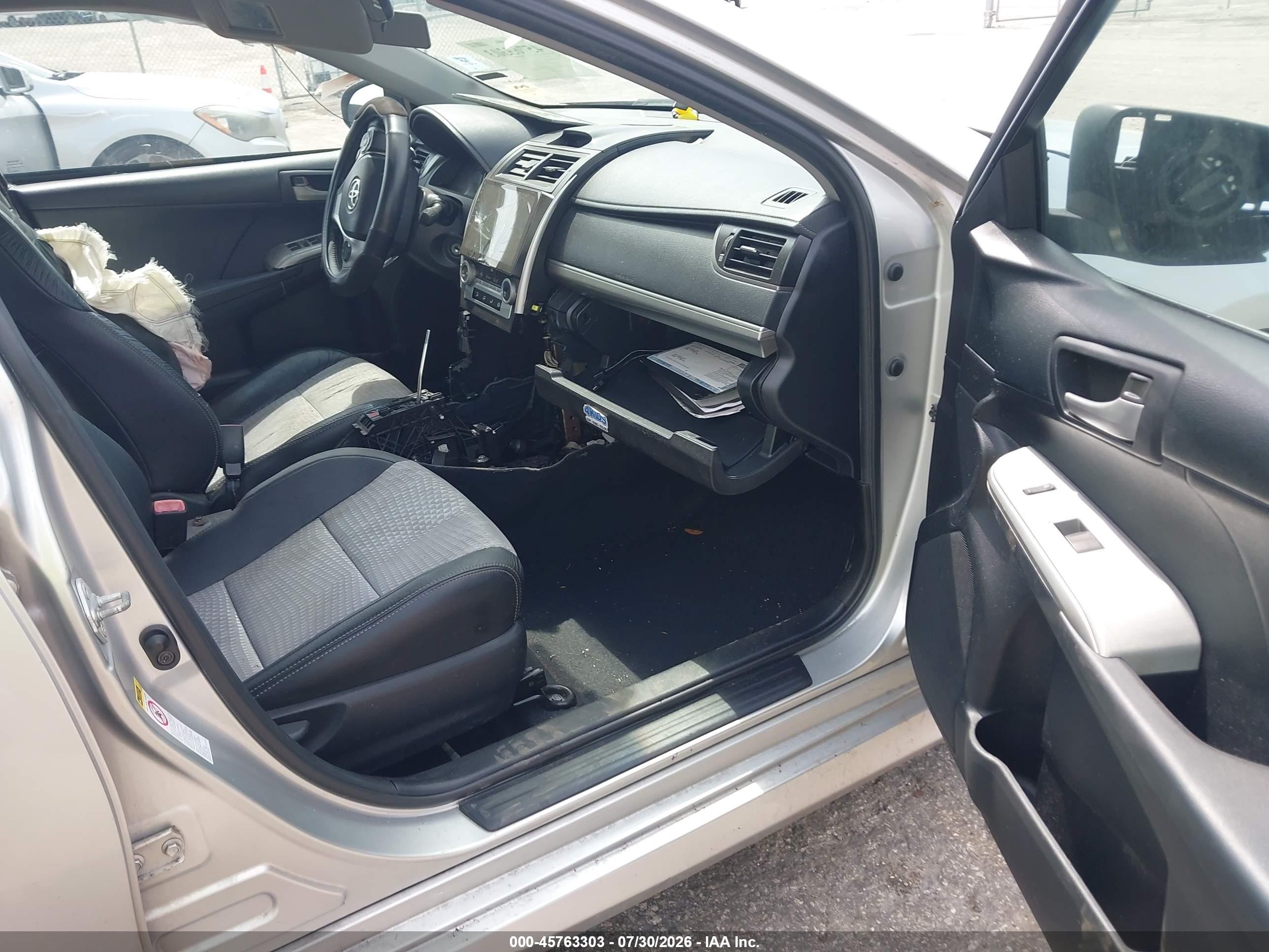 2012 Toyota Camry Se Silver vin: 4T1BF1FK8CU061465