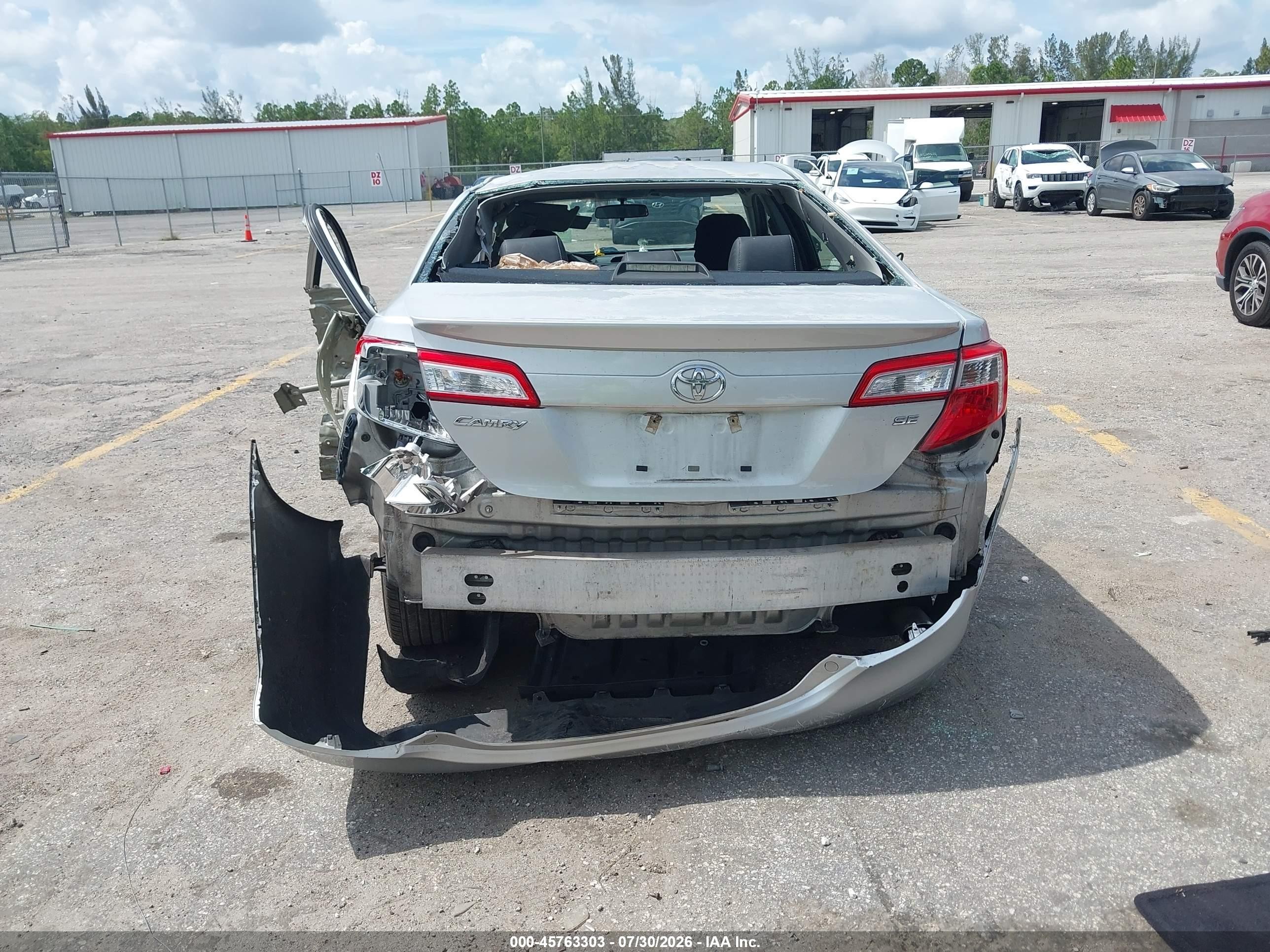 2012 Toyota Camry Se Silver vin: 4T1BF1FK8CU061465