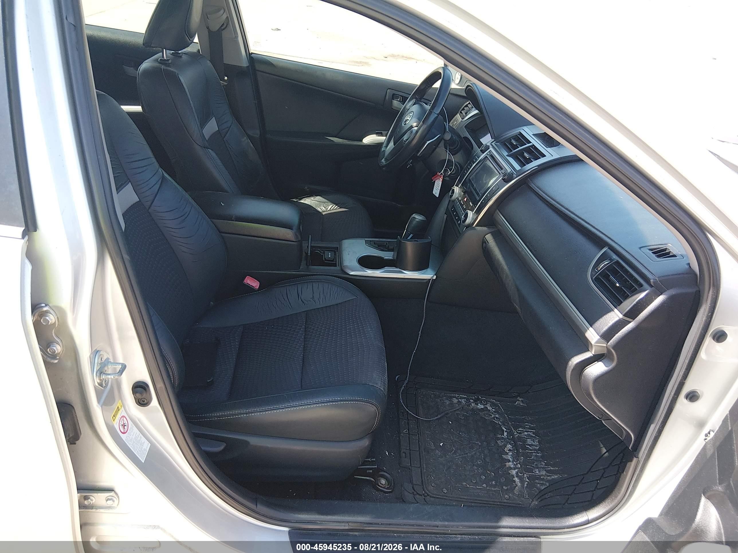 2012 Toyota Camry Se Silver vin: 4T1BF1FK8CU070702