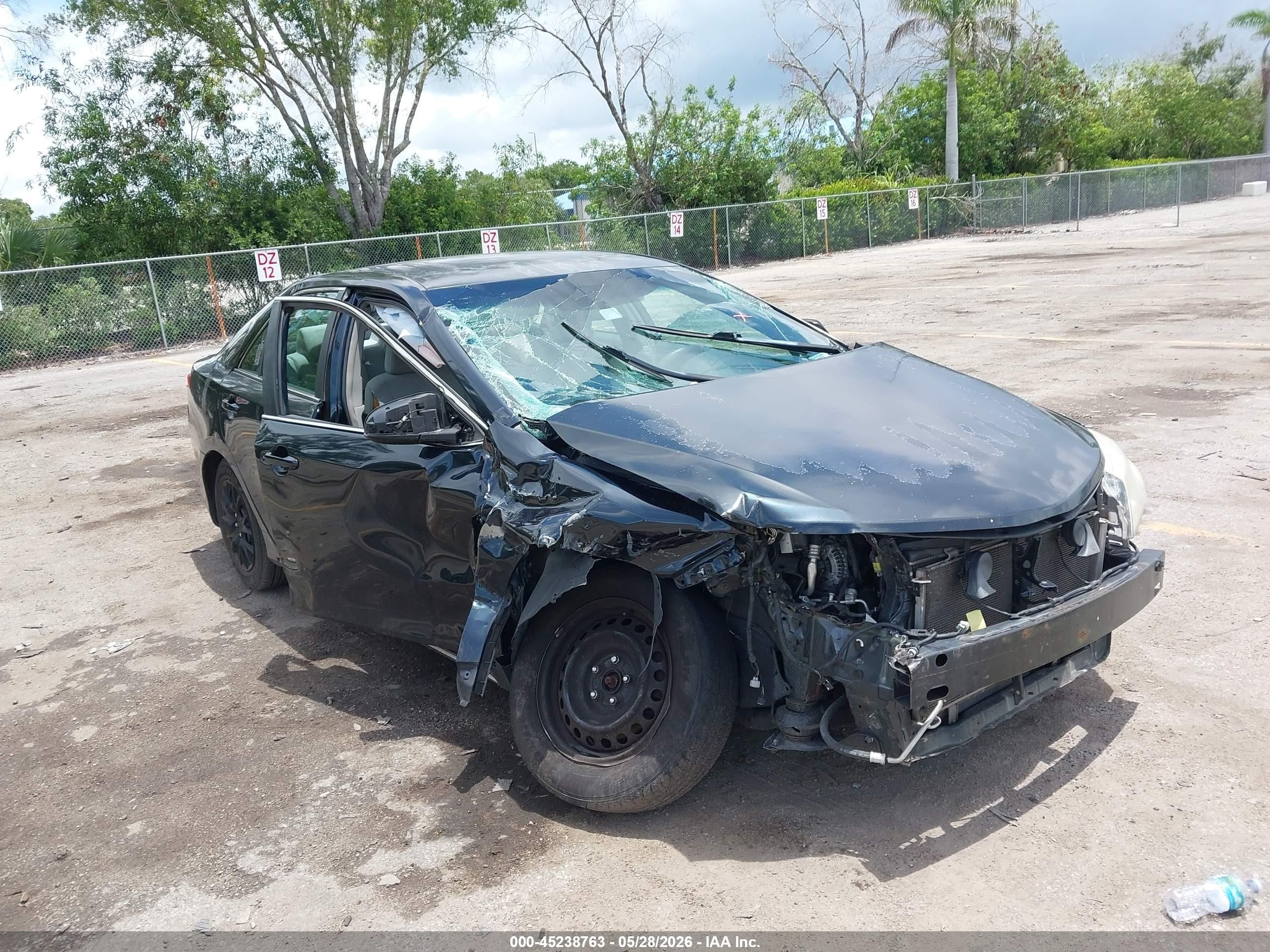 2012 Toyota Camry Le Navy vin: 4T1BF1FK8CU071848