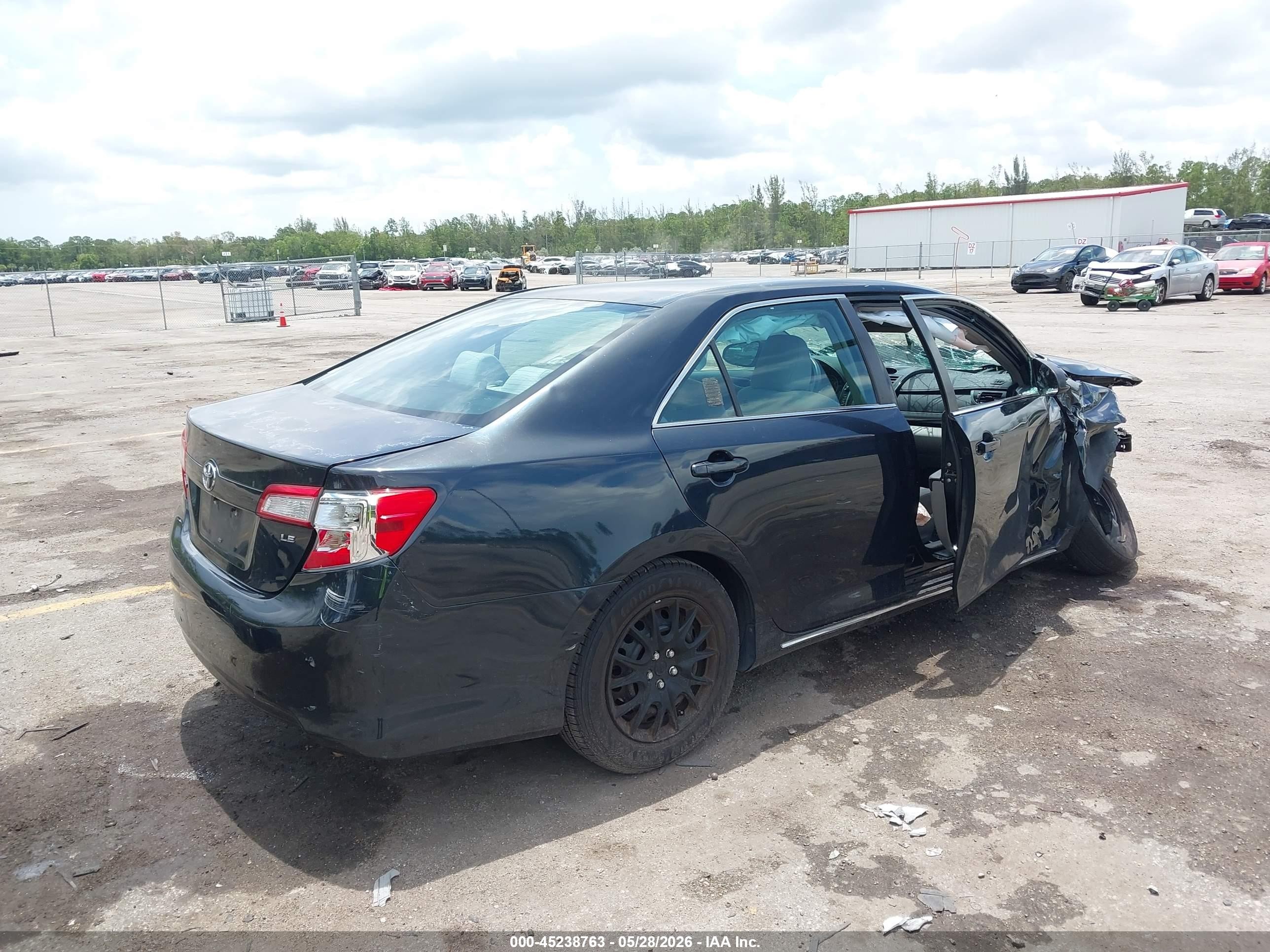 2012 Toyota Camry Le Navy vin: 4T1BF1FK8CU071848