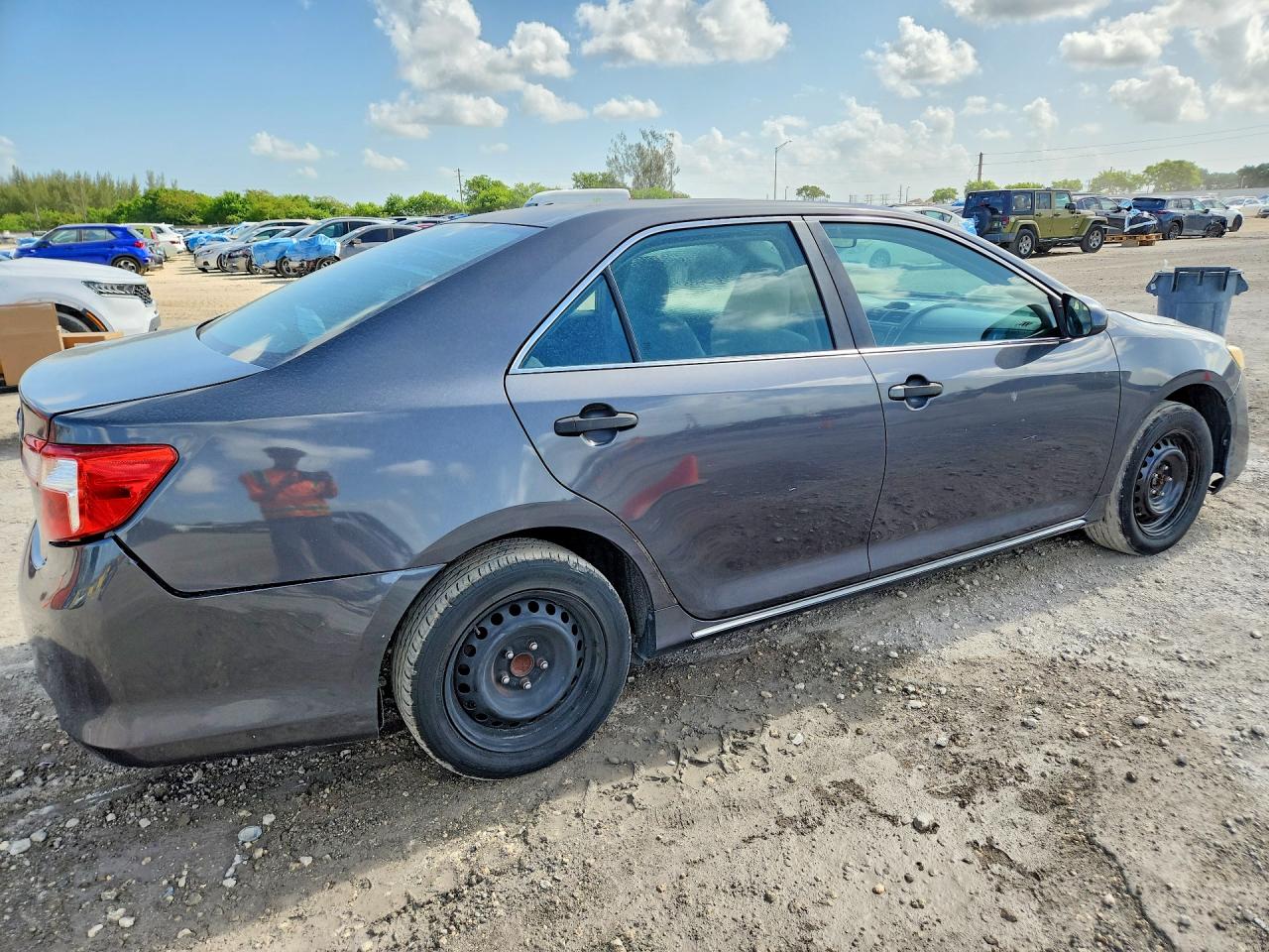 2012 Toyota Camry Le Gray vin: 4T1BF1FK8CU095129