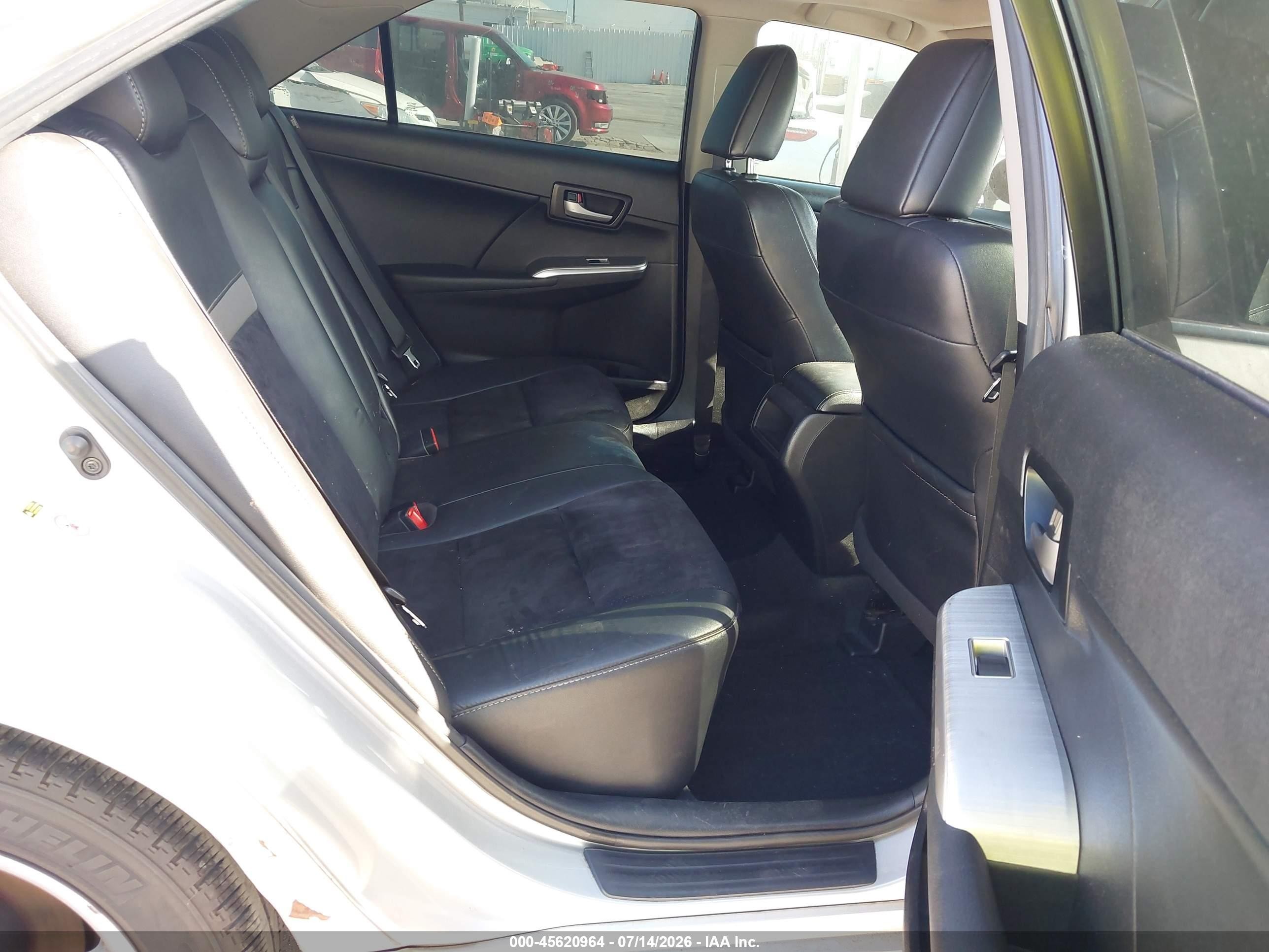 2012 Toyota Camry Se Silver vin: 4T1BF1FK8CU126170