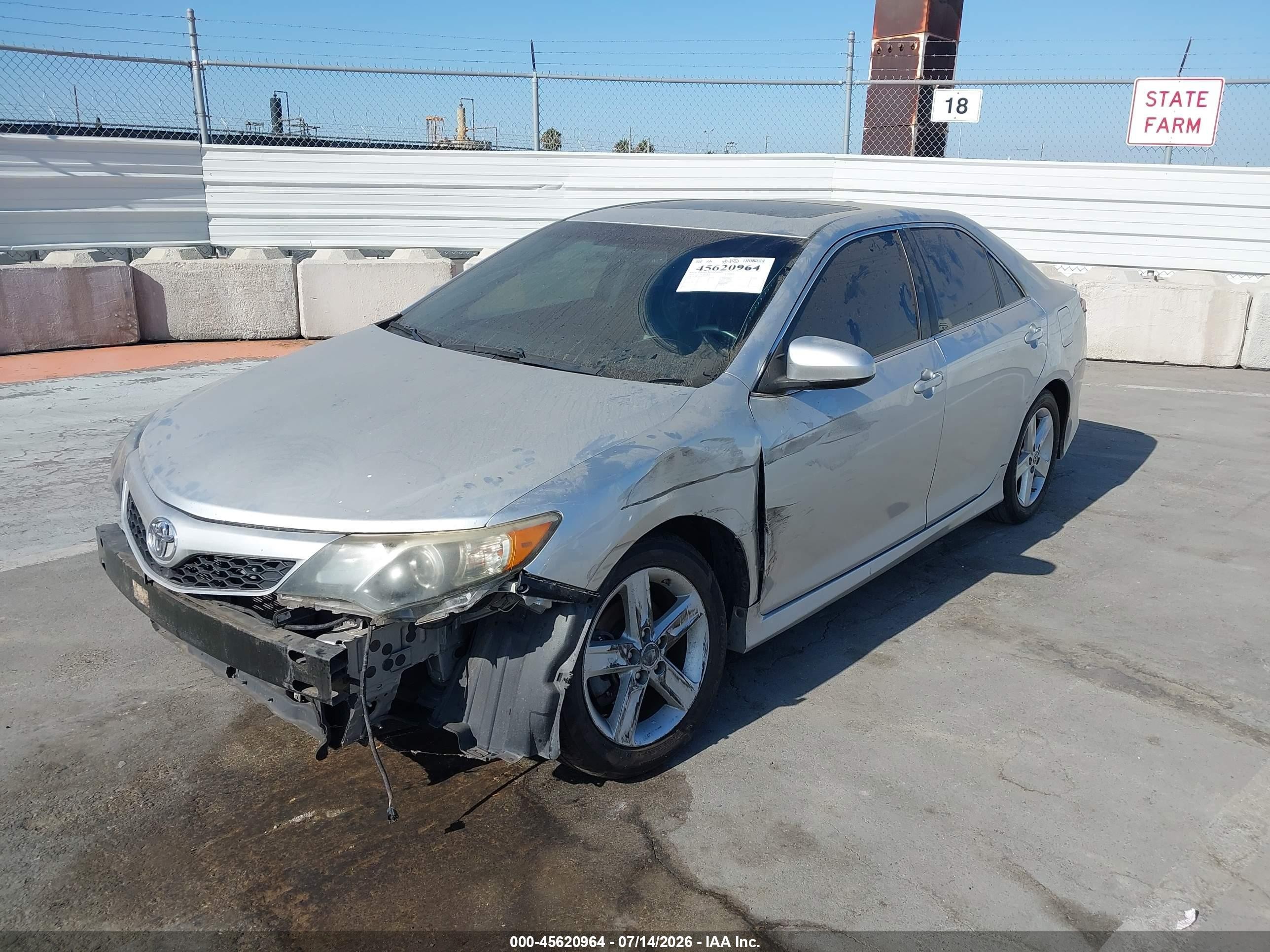 2012 Toyota Camry Se Silver vin: 4T1BF1FK8CU126170