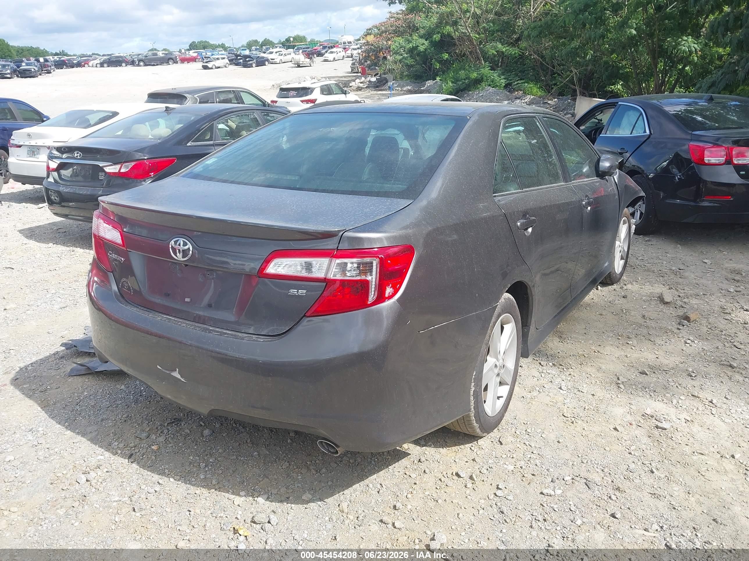 2012 Toyota Camry Se Gray vin: 4T1BF1FK8CU194873