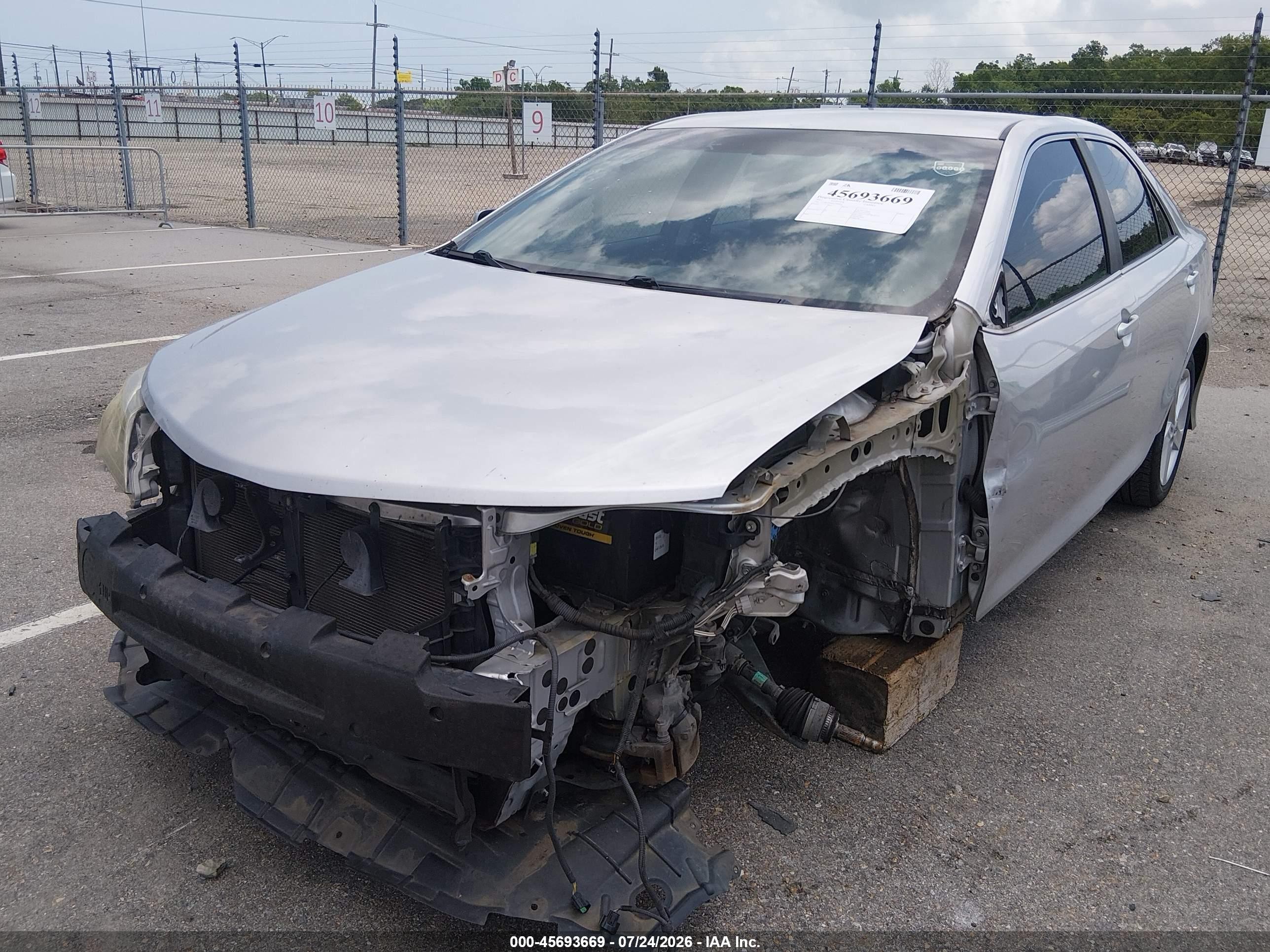 2012 Toyota Camry Se Silver vin: 4T1BF1FK8CU506044