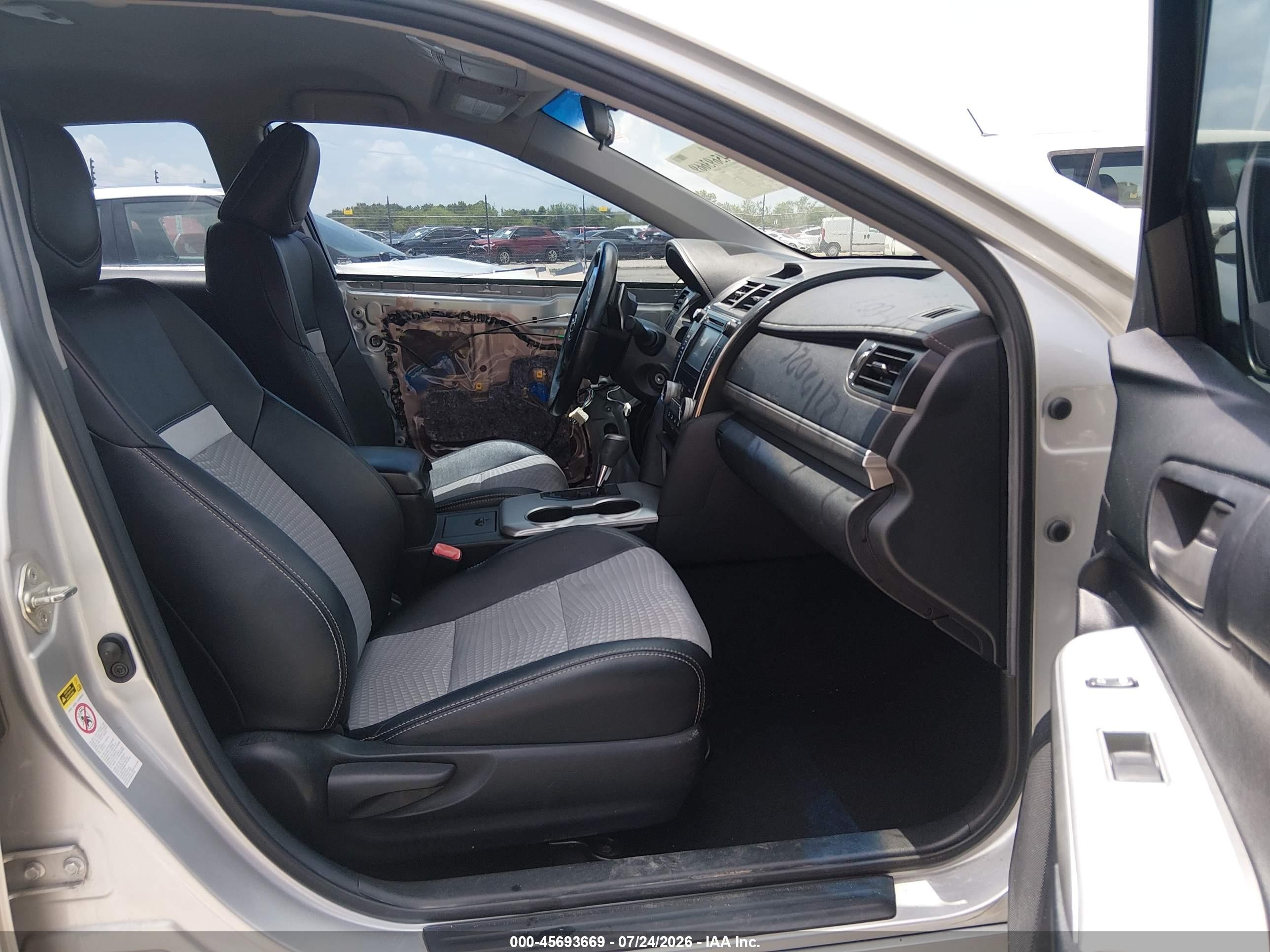 2012 Toyota Camry Se Silver vin: 4T1BF1FK8CU506044