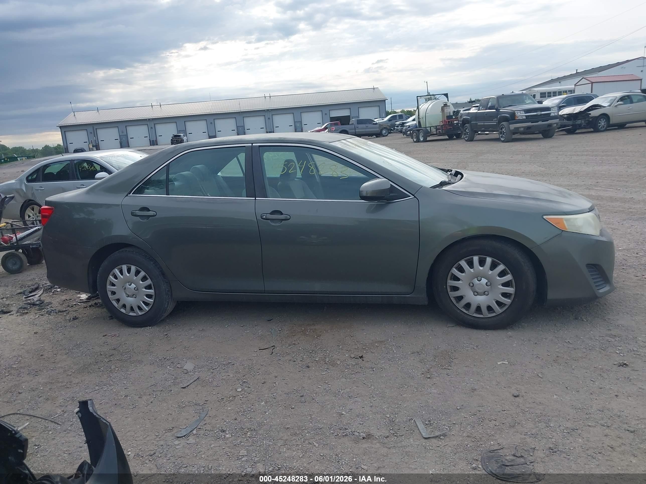 2012 Toyota Camry L Зеленый vin: 4T1BF1FK8CU511986