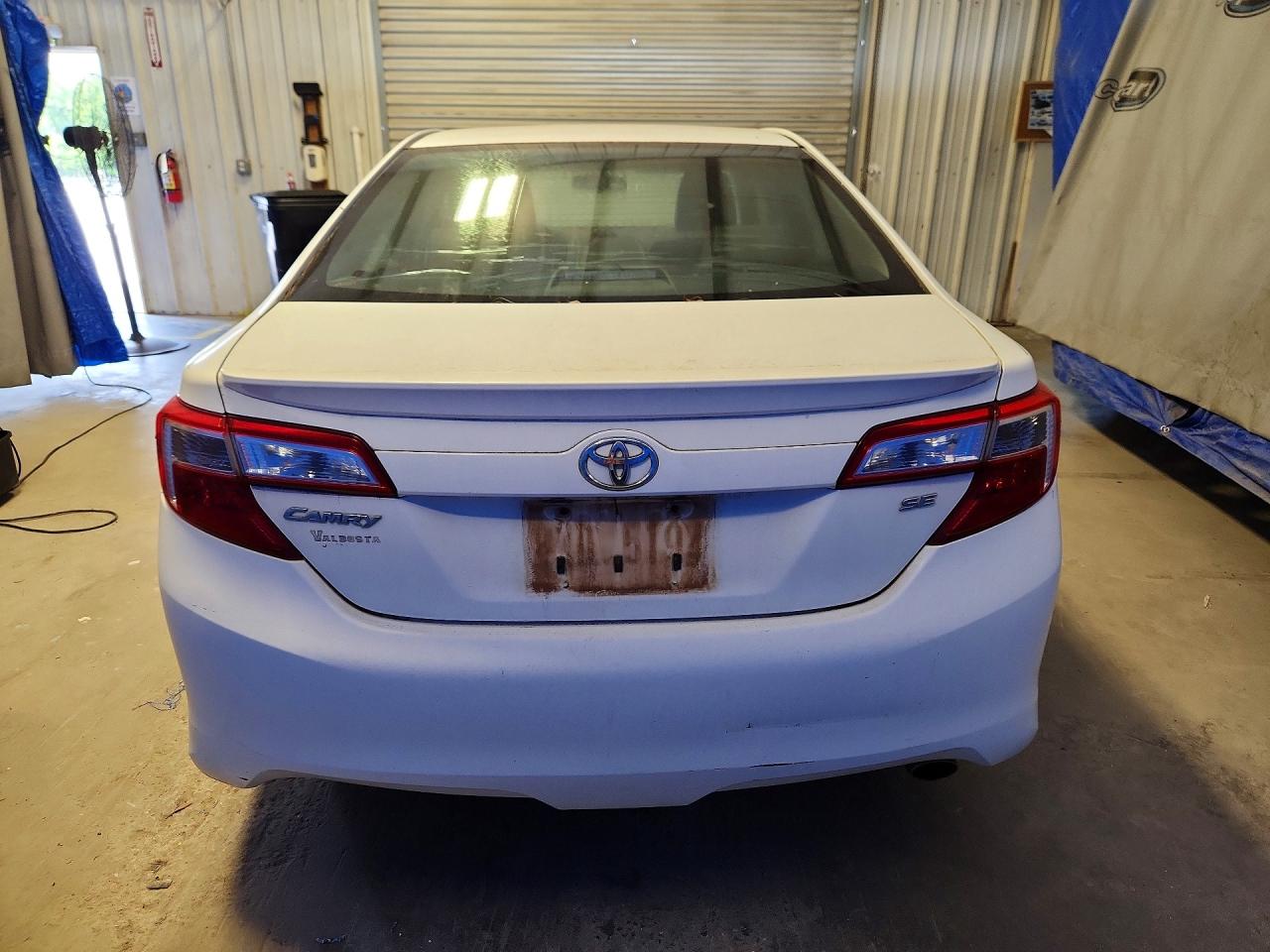 2012 Toyota Camry Se White vin: 4T1BF1FK8CU513379