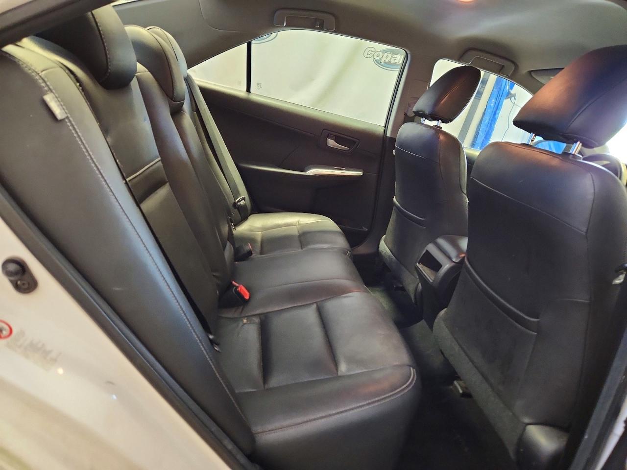 2012 Toyota Camry Se White vin: 4T1BF1FK8CU513379