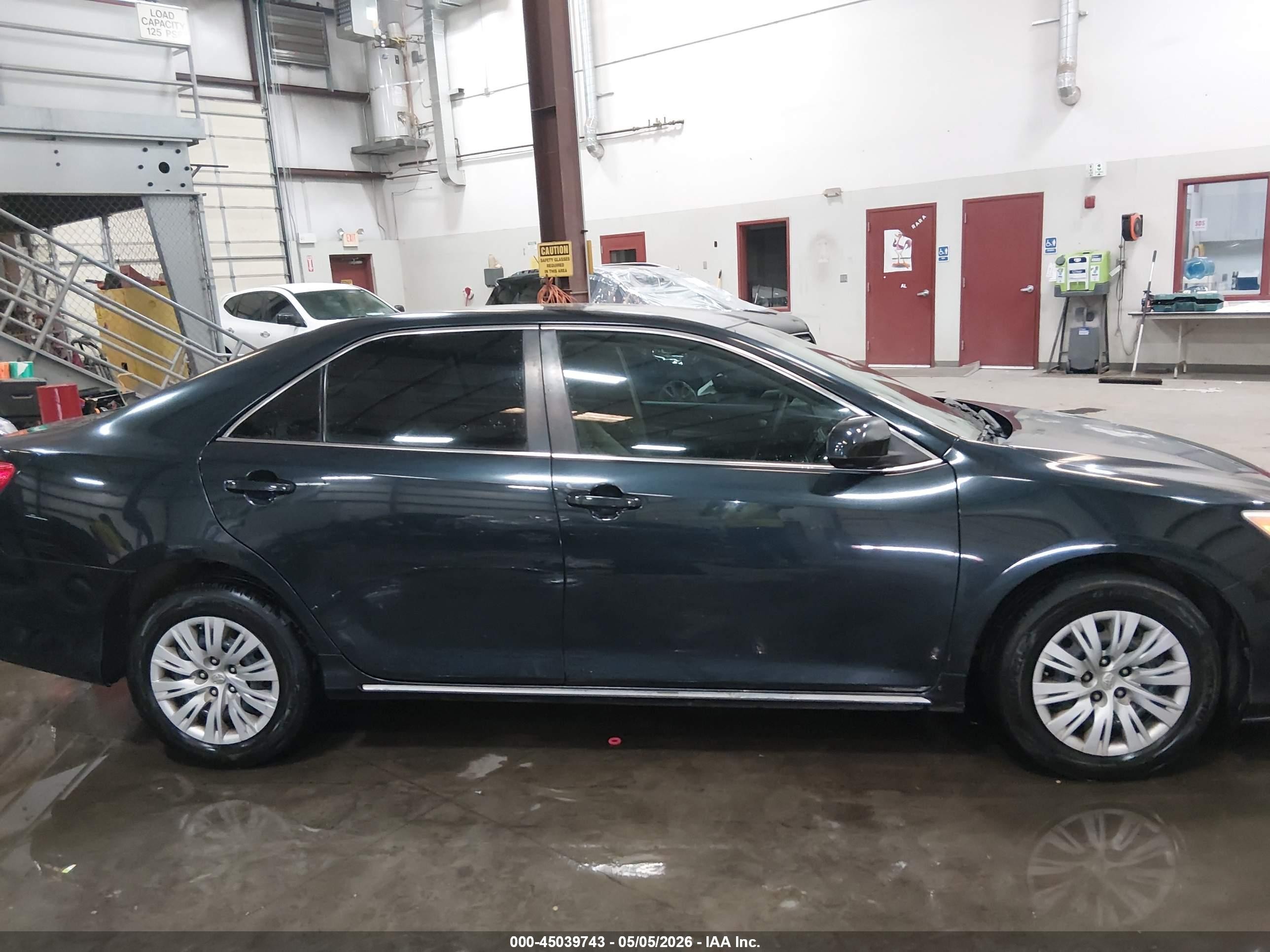 2012 Toyota Camry Le Black vin: 4T1BF1FK8CU514399