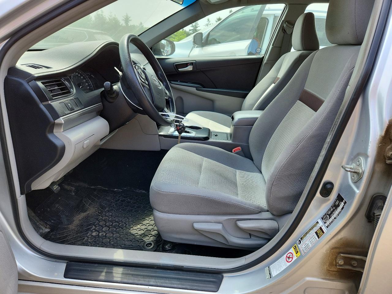 2012 Toyota Camry L Silver vin: 4T1BF1FK8CU520994