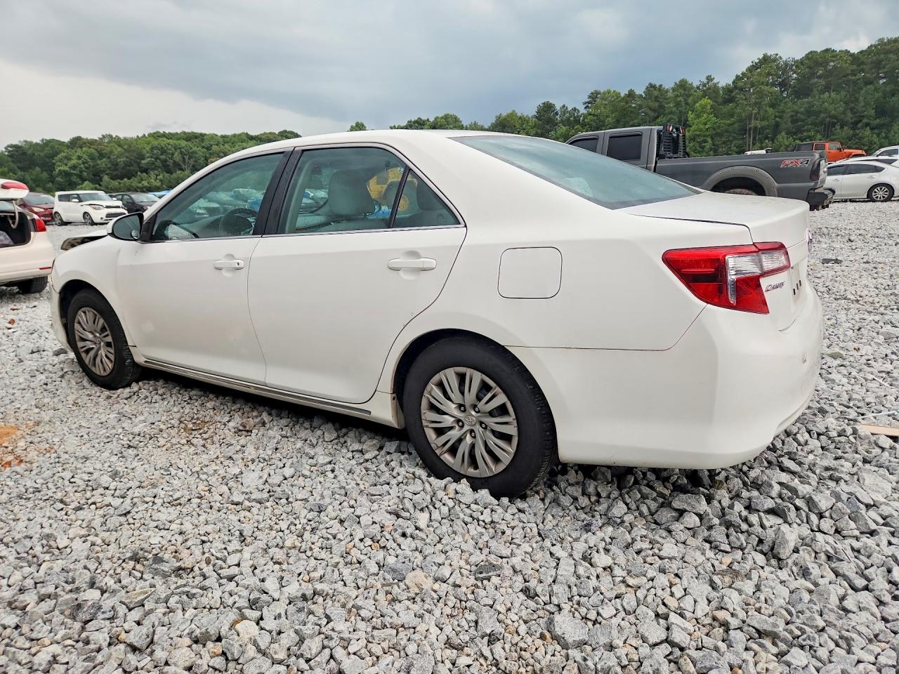 2012 Toyota Camry Le White vin: 4T1BF1FK8CU531753